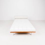 Barcelona daybed by Ludwig Mies van der Rohe fro Knoll, 1980s