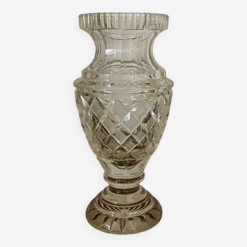 Vase en cristal taillé vintage