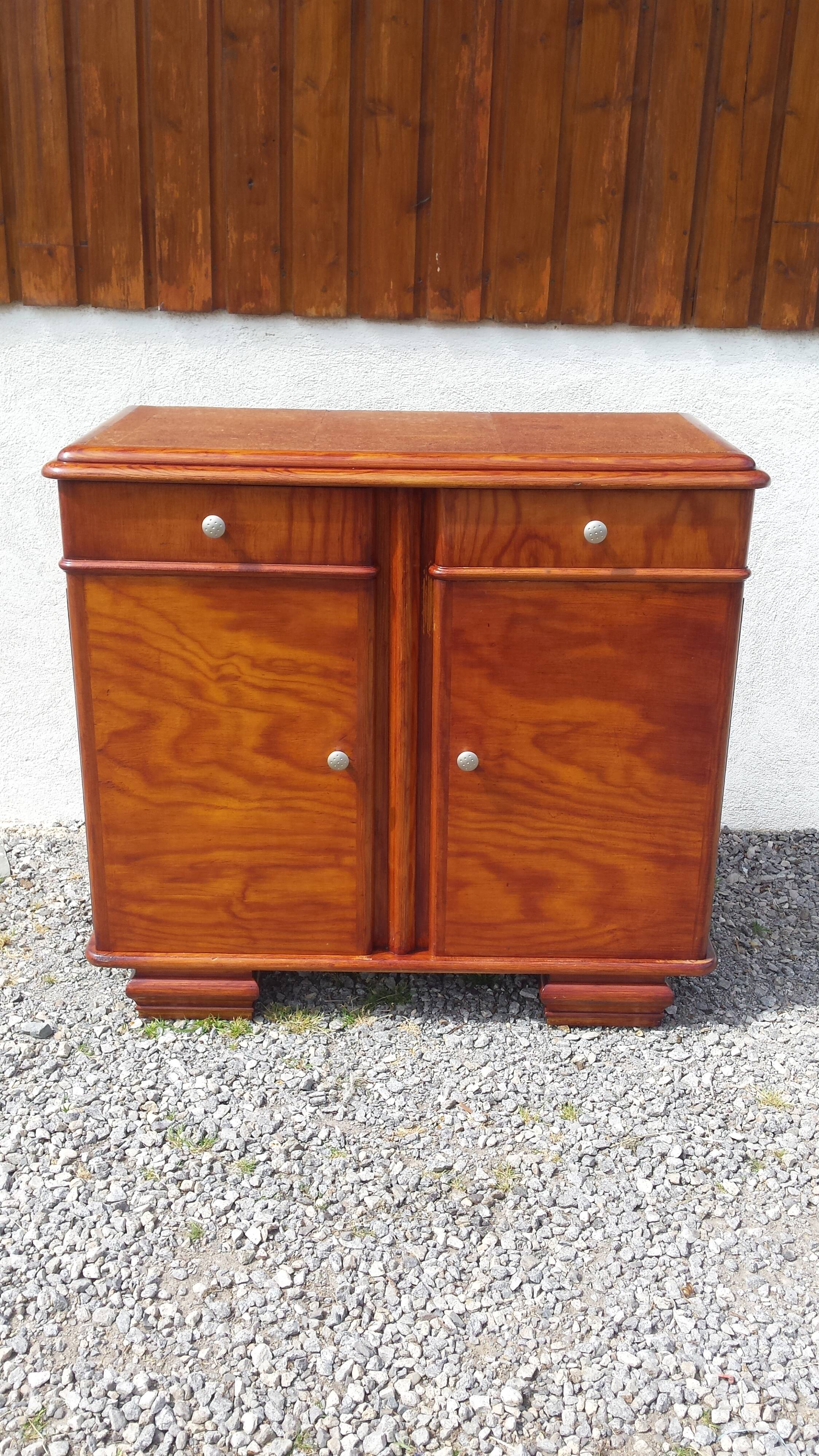 Mado cork tray buffet