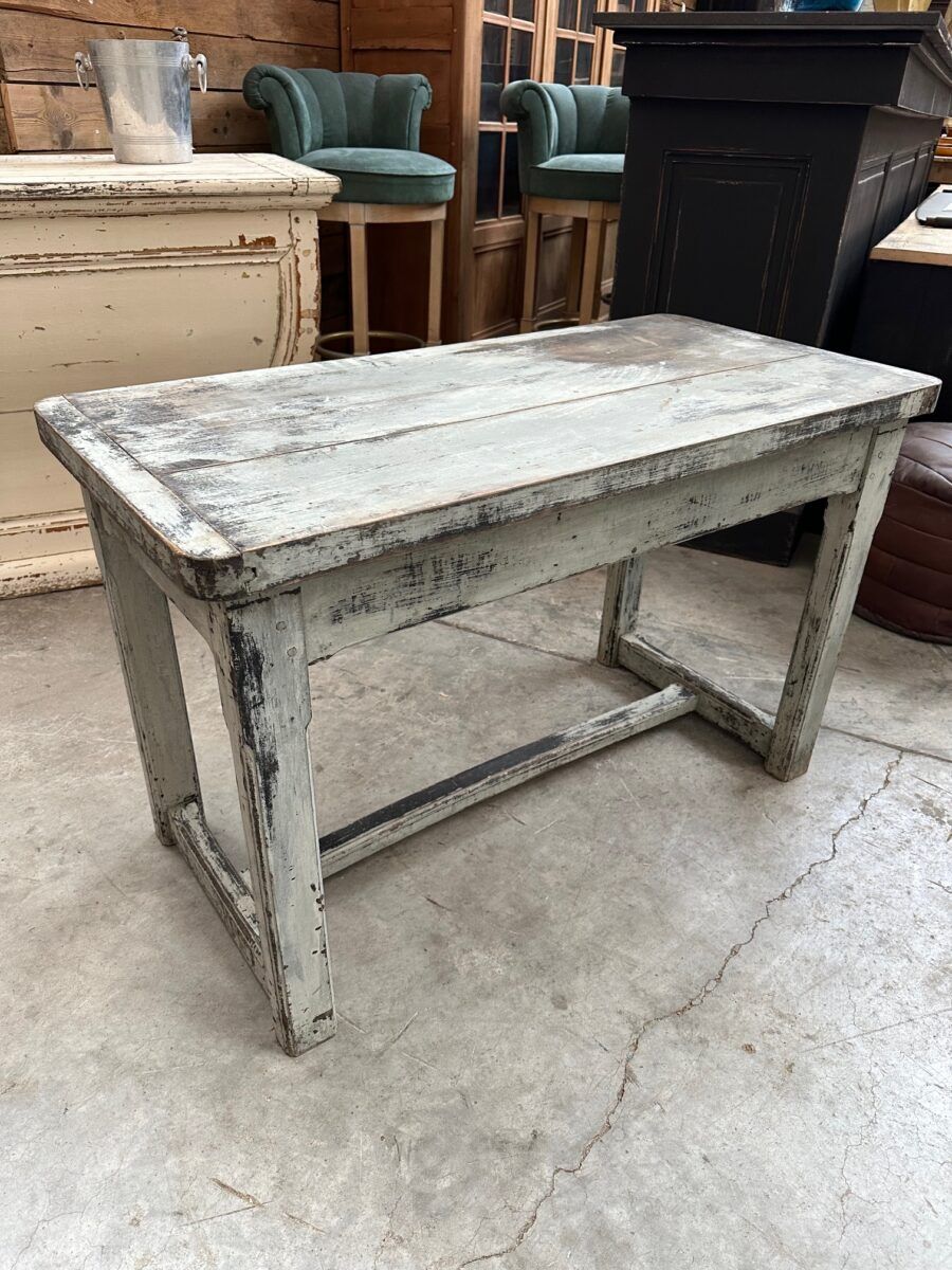 Patinated console from the early 20th century.