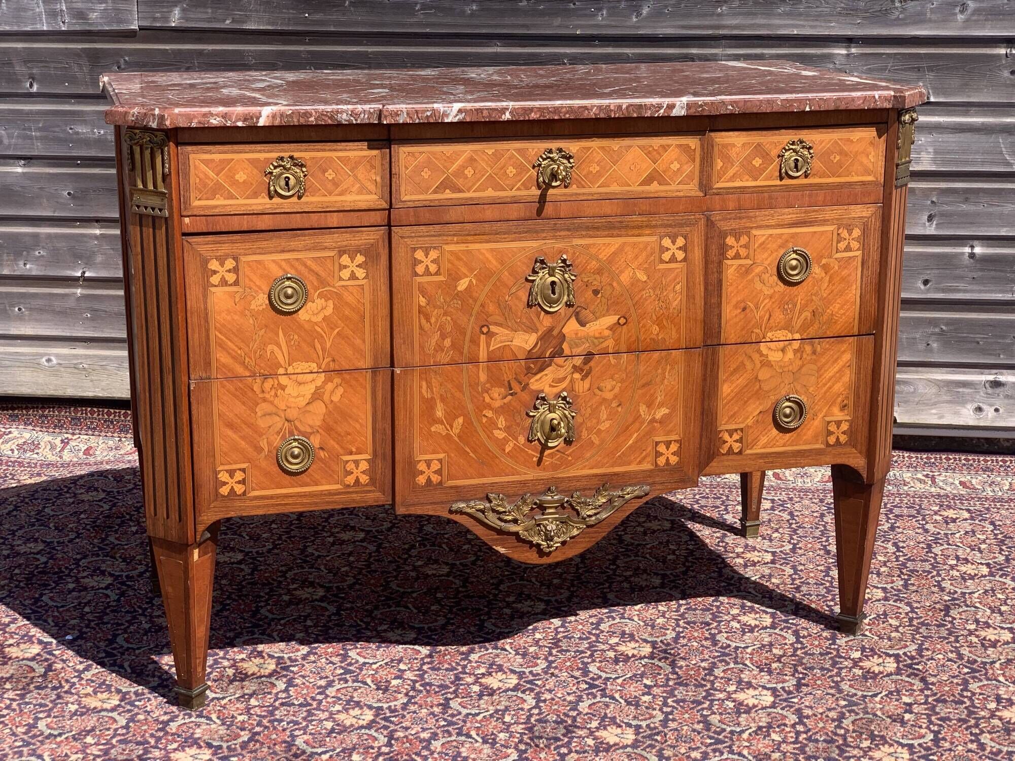 Louis XVl dresser