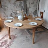 Round farmhouse table