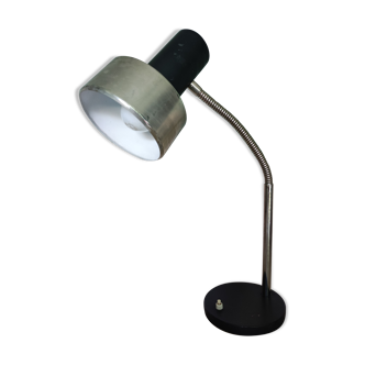 Flexible arm desk lamp
