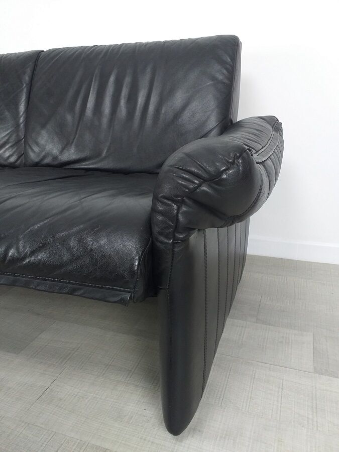 Vintage leather sofa desgn Belgian 80s edition Swann
