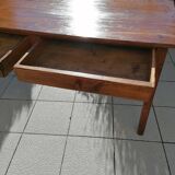 Farm table