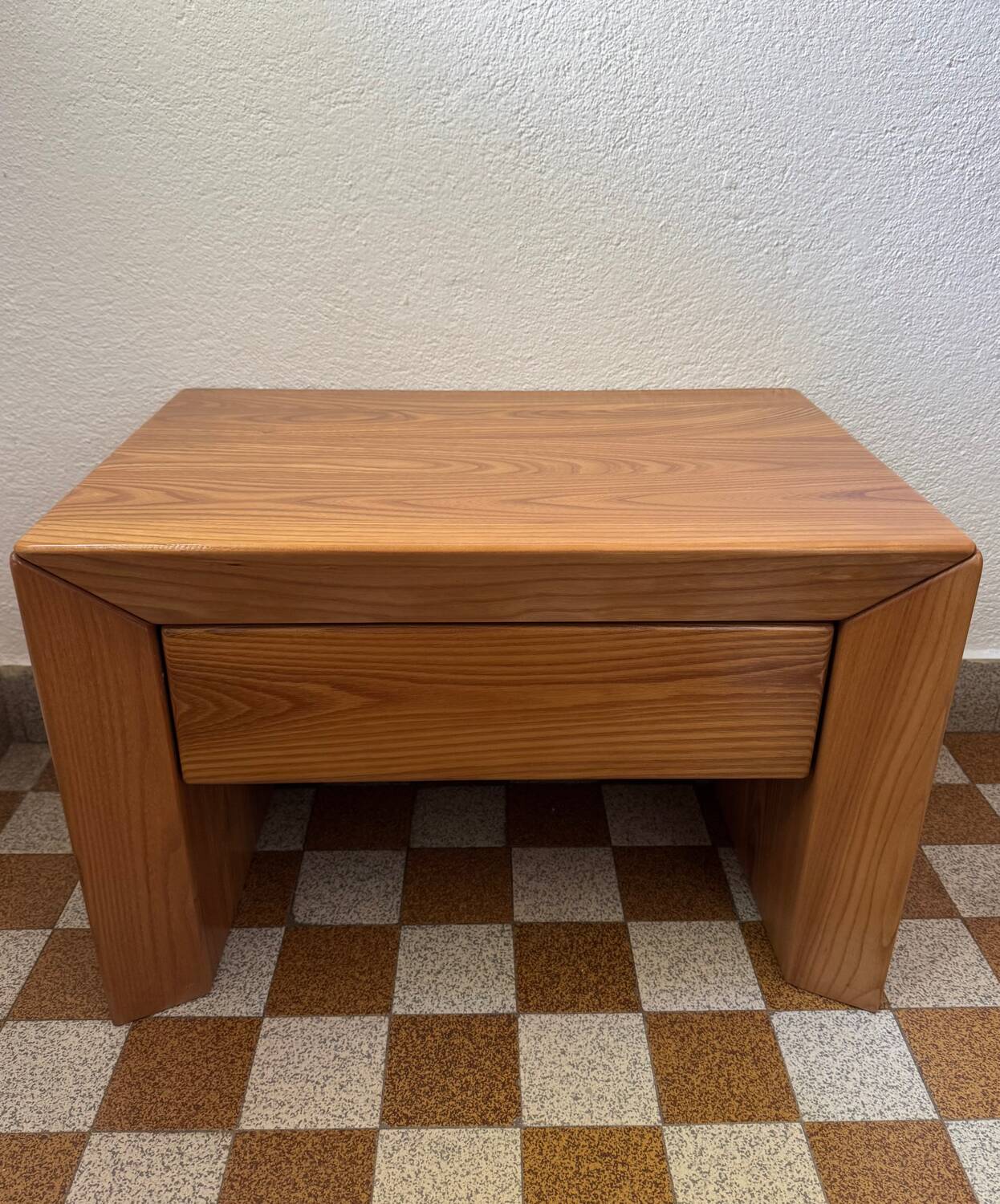 Elm bedside table Maison Regain 80s