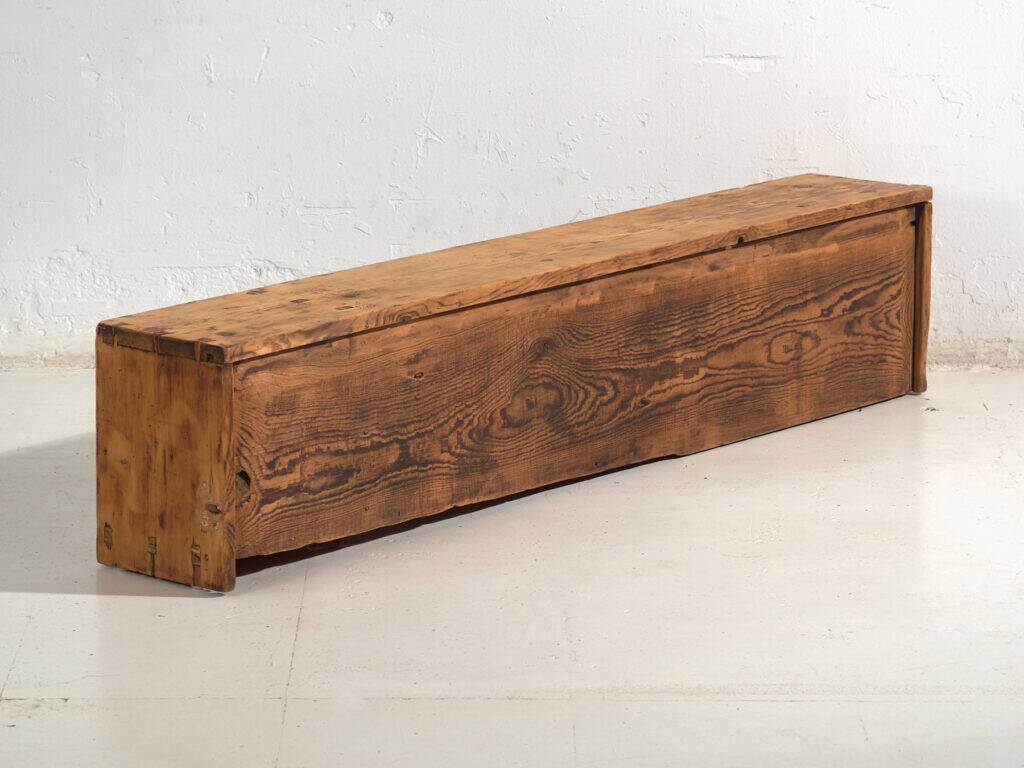 Old pine wood buffet – China, circa 1930