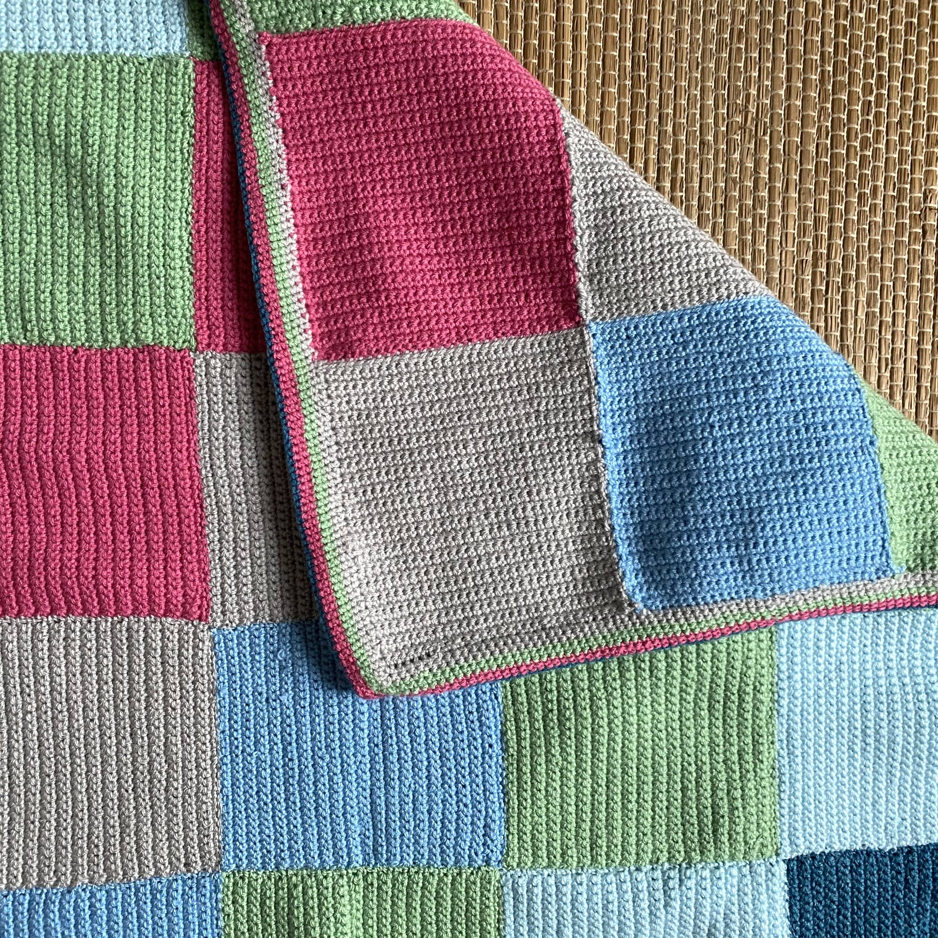 Couverture bébé , plaid crochet vintage 80X90 cm