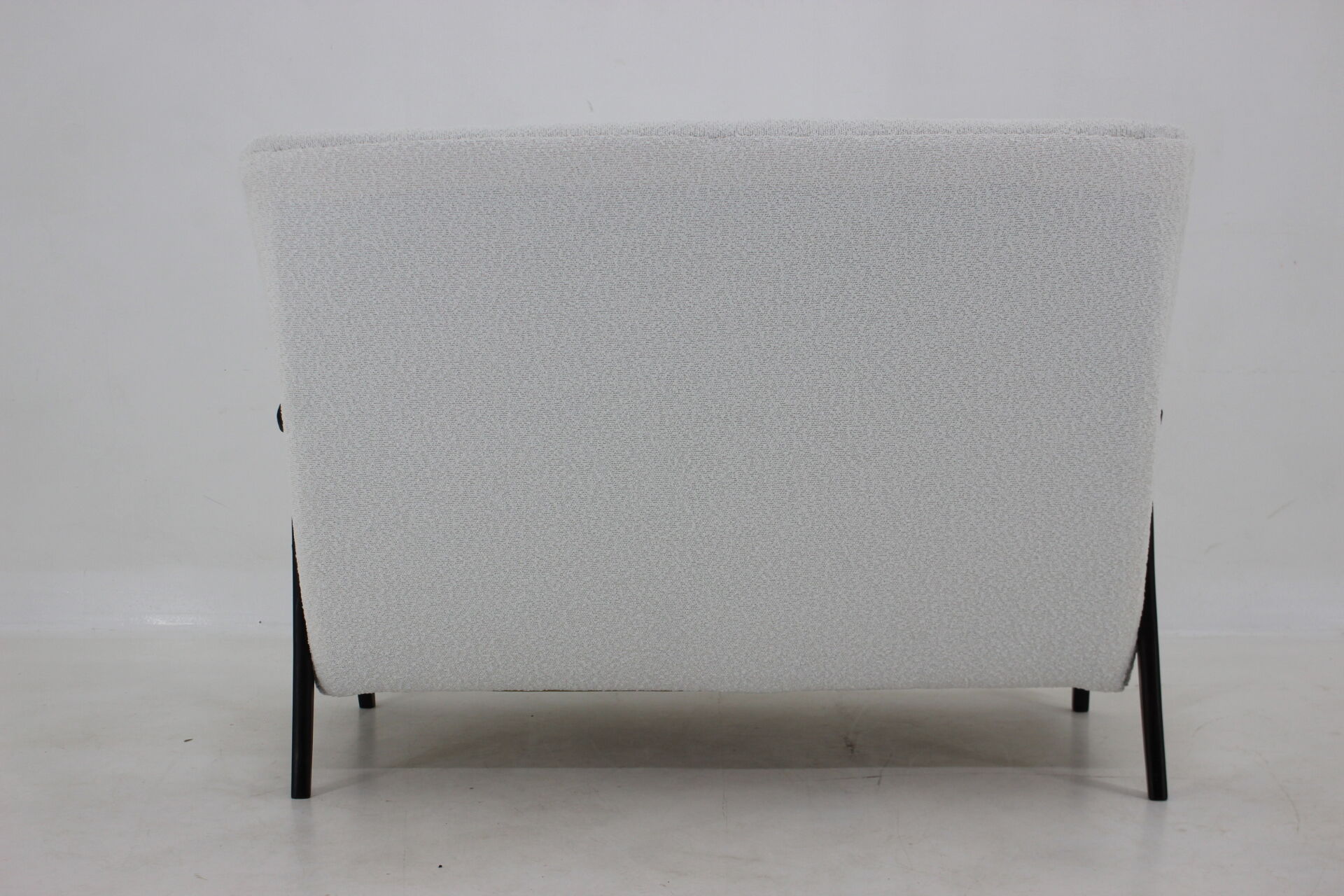 1960s italian 2-seater sofa in bouclé
