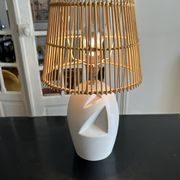 Lampe vintage en céramique ajourée