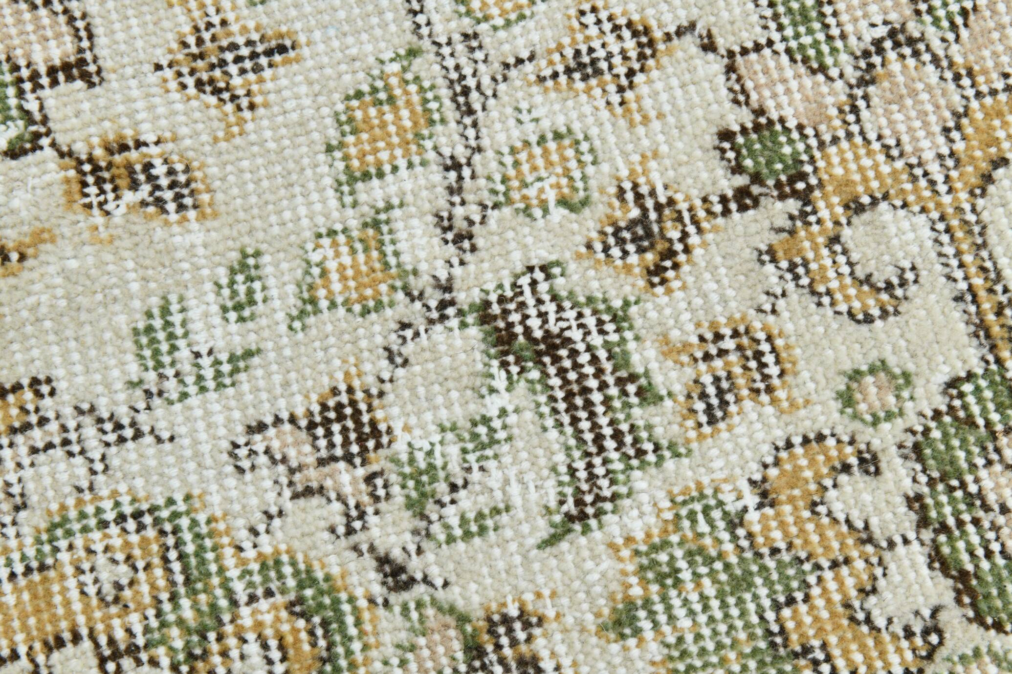 Turkish Floral Pattern Vintage Rug, 196x325Cm