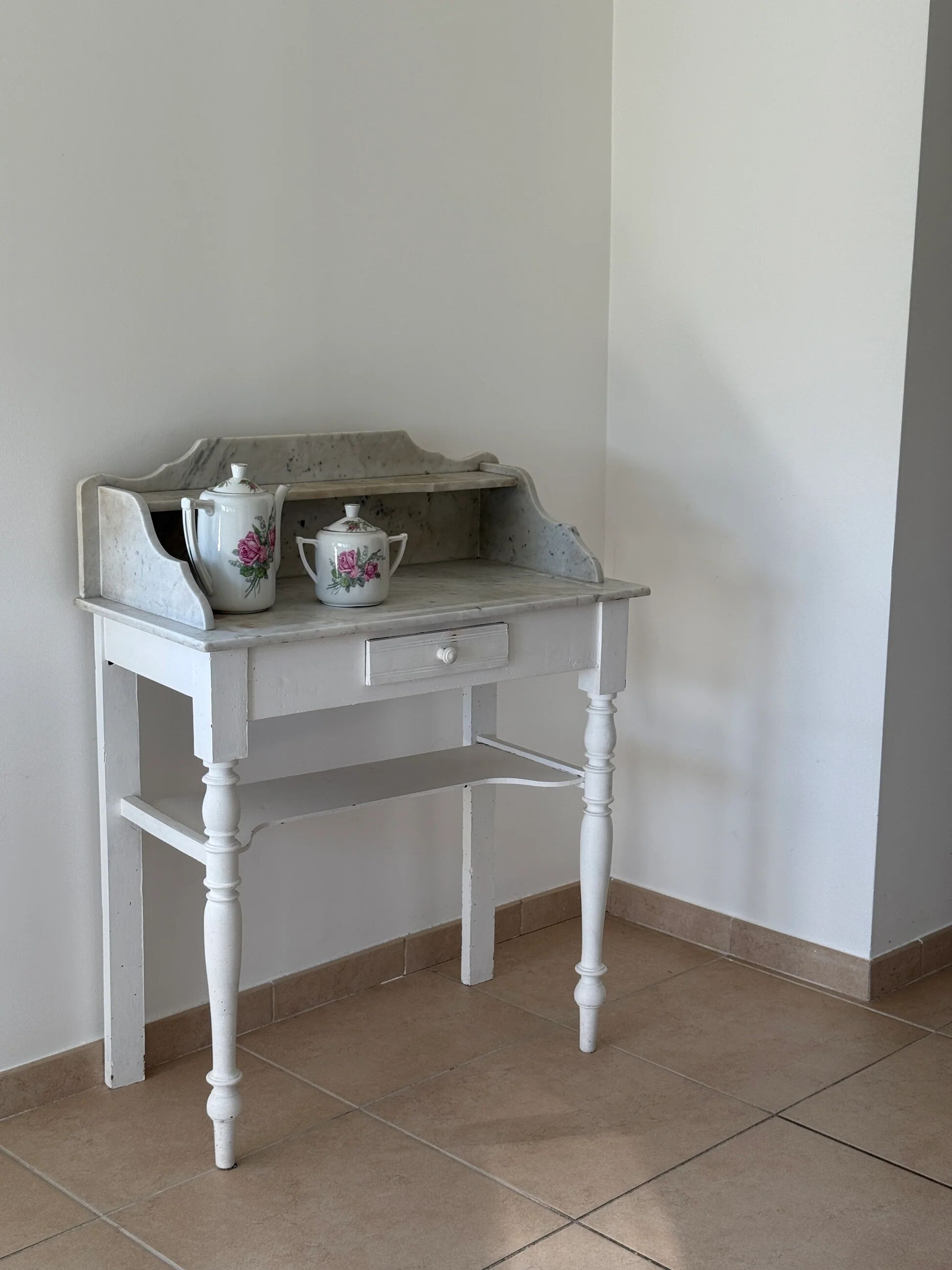 Shabby chic wooden and marble dressing table