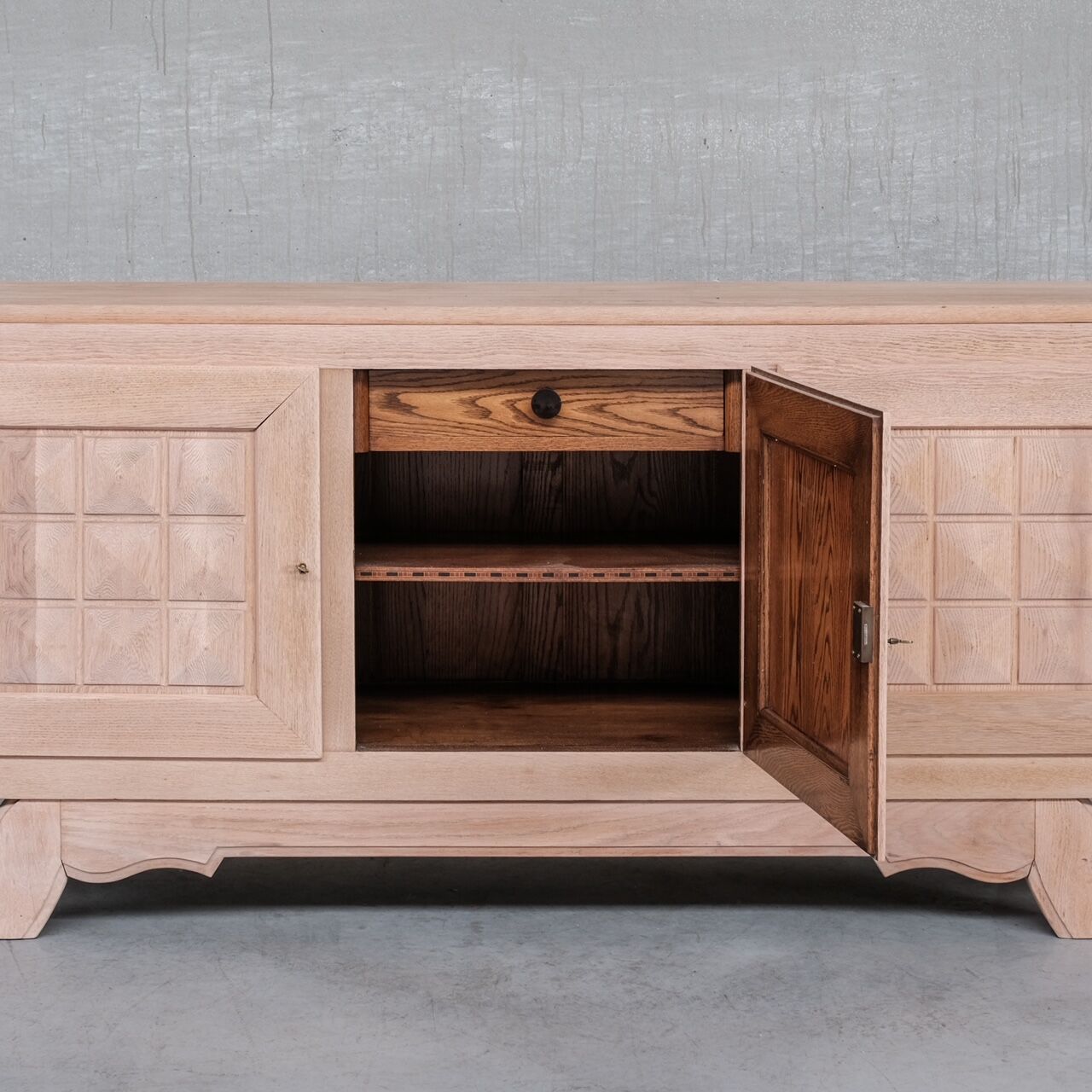 Sideboard