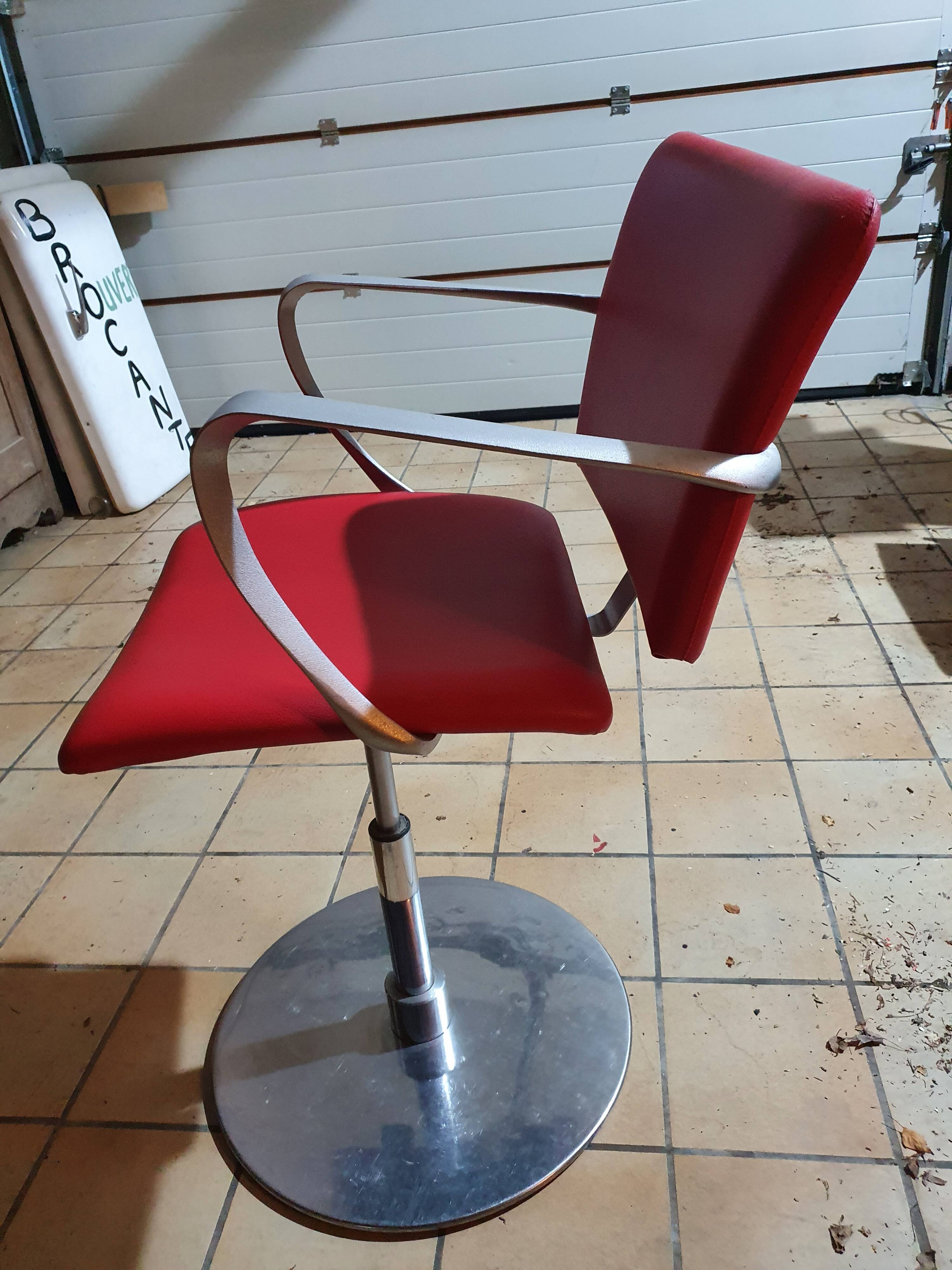 Hairdresser's chair