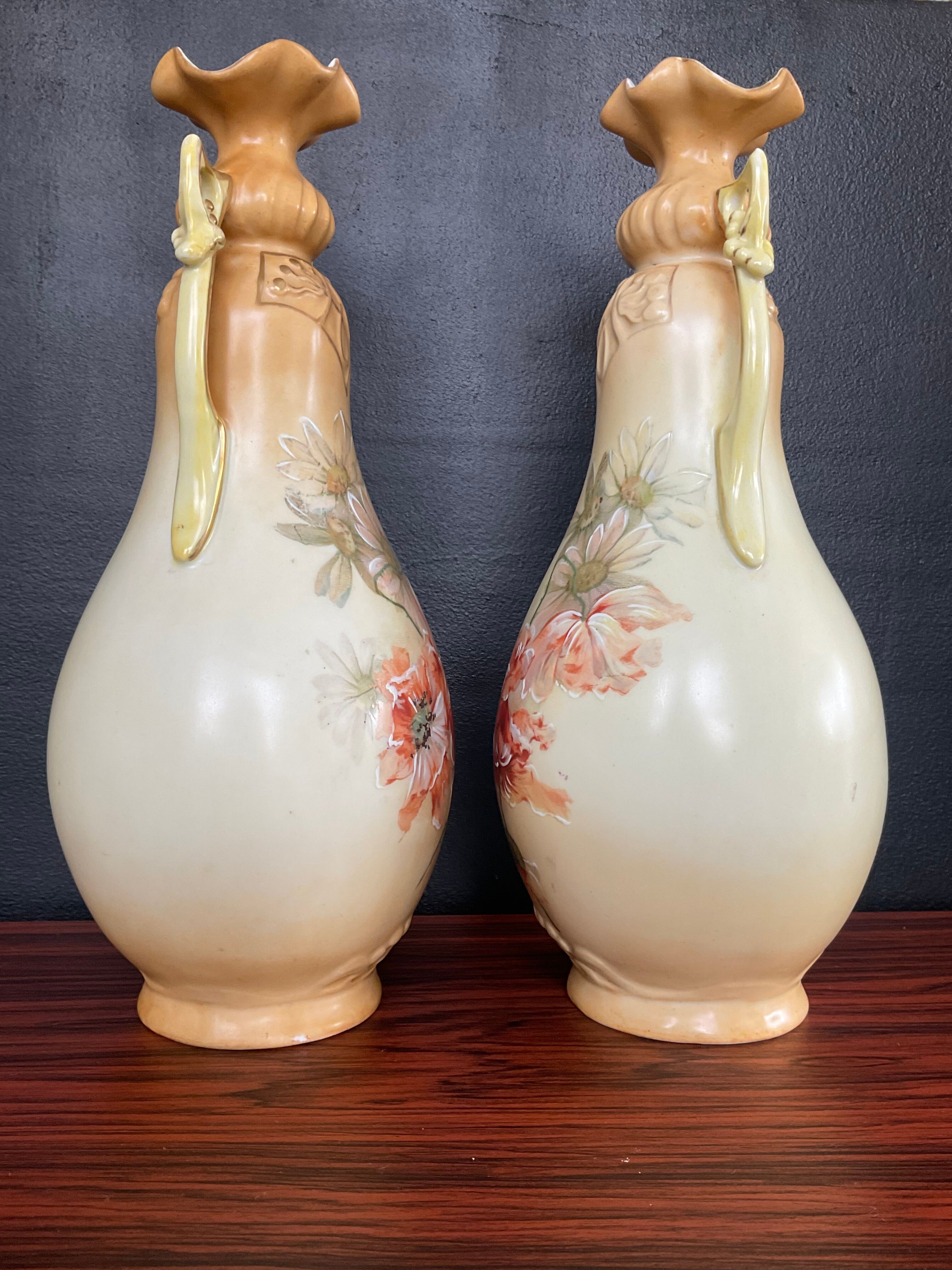 Pair of Art Nouveau vases by Robert Hanke in porcelain.