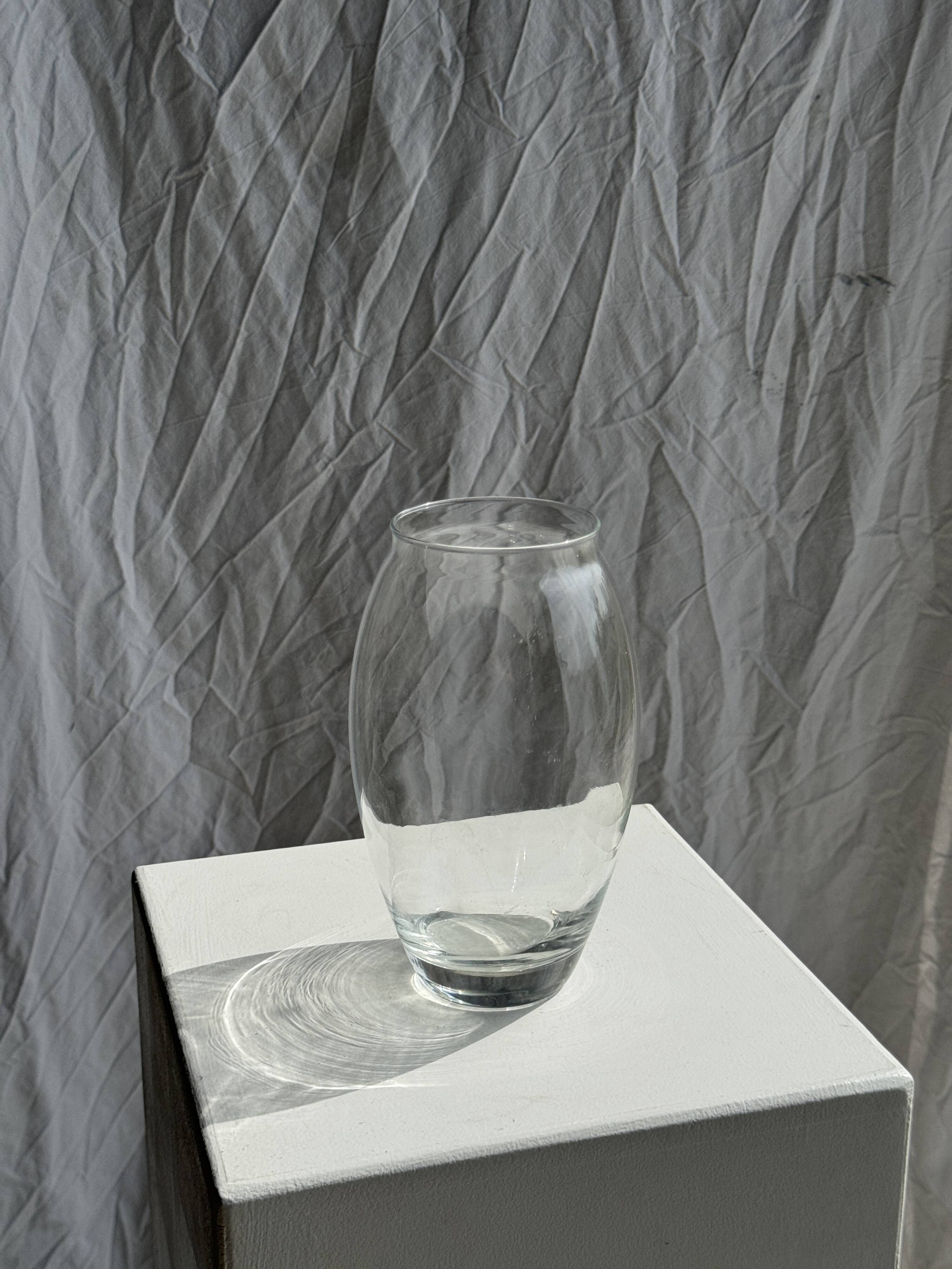 Vase transparent en verre H22