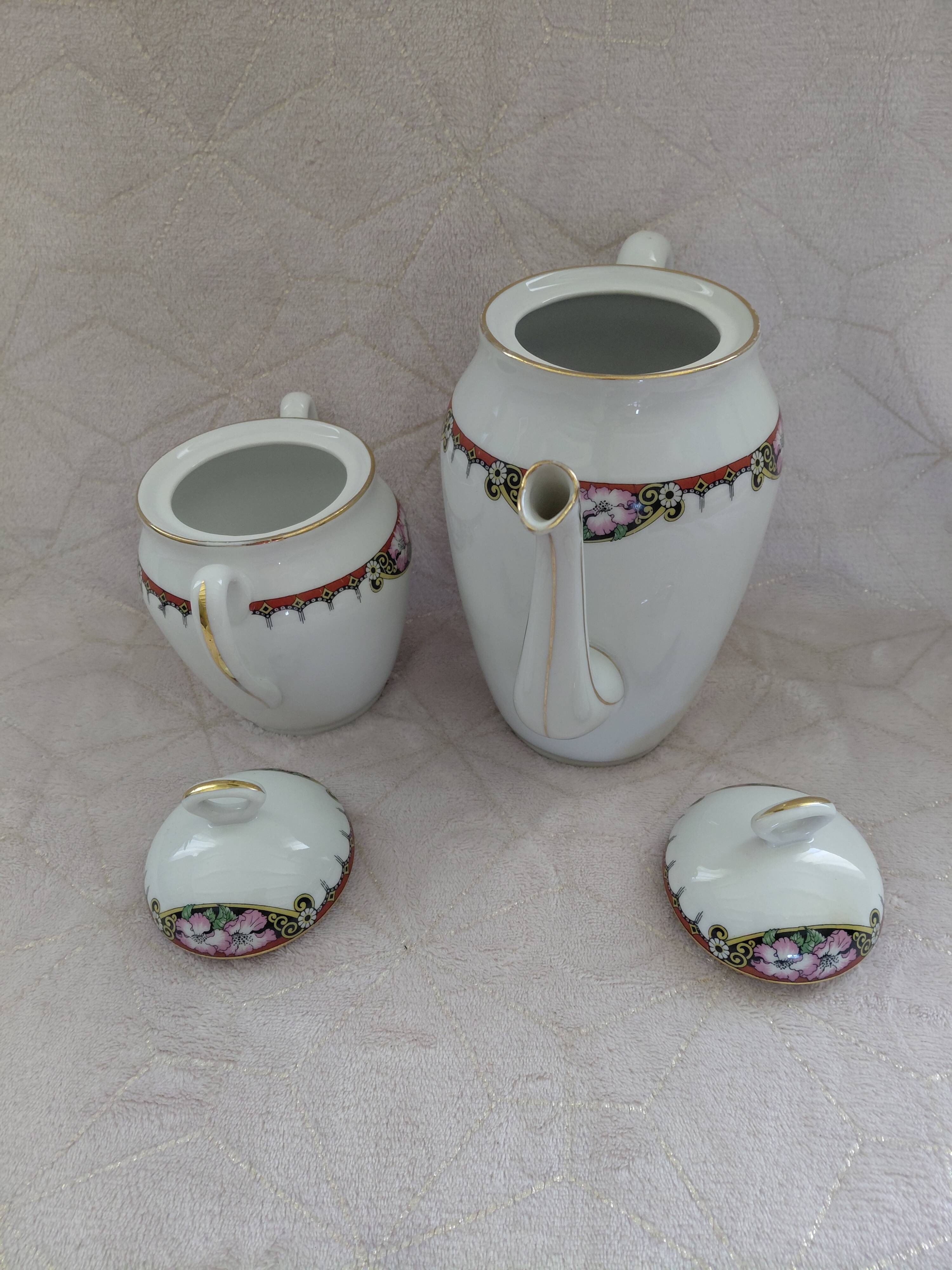 Théière et sucrier en porcelaine de Limoges