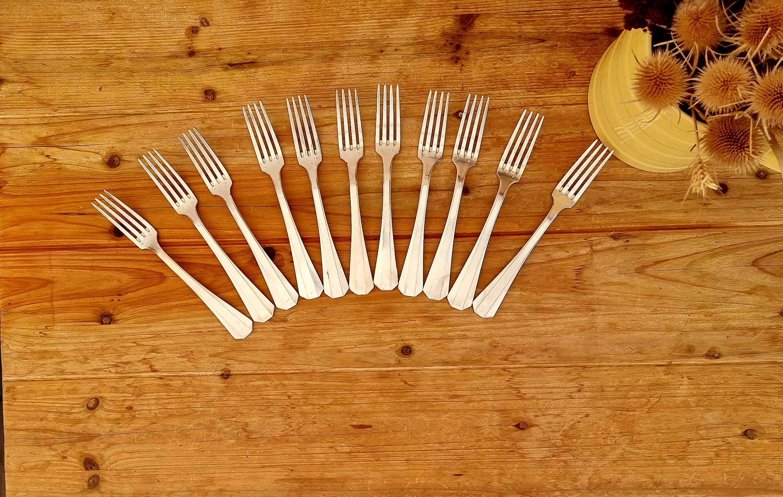 Set of 11 Art Deco silver-plated forks and spoons