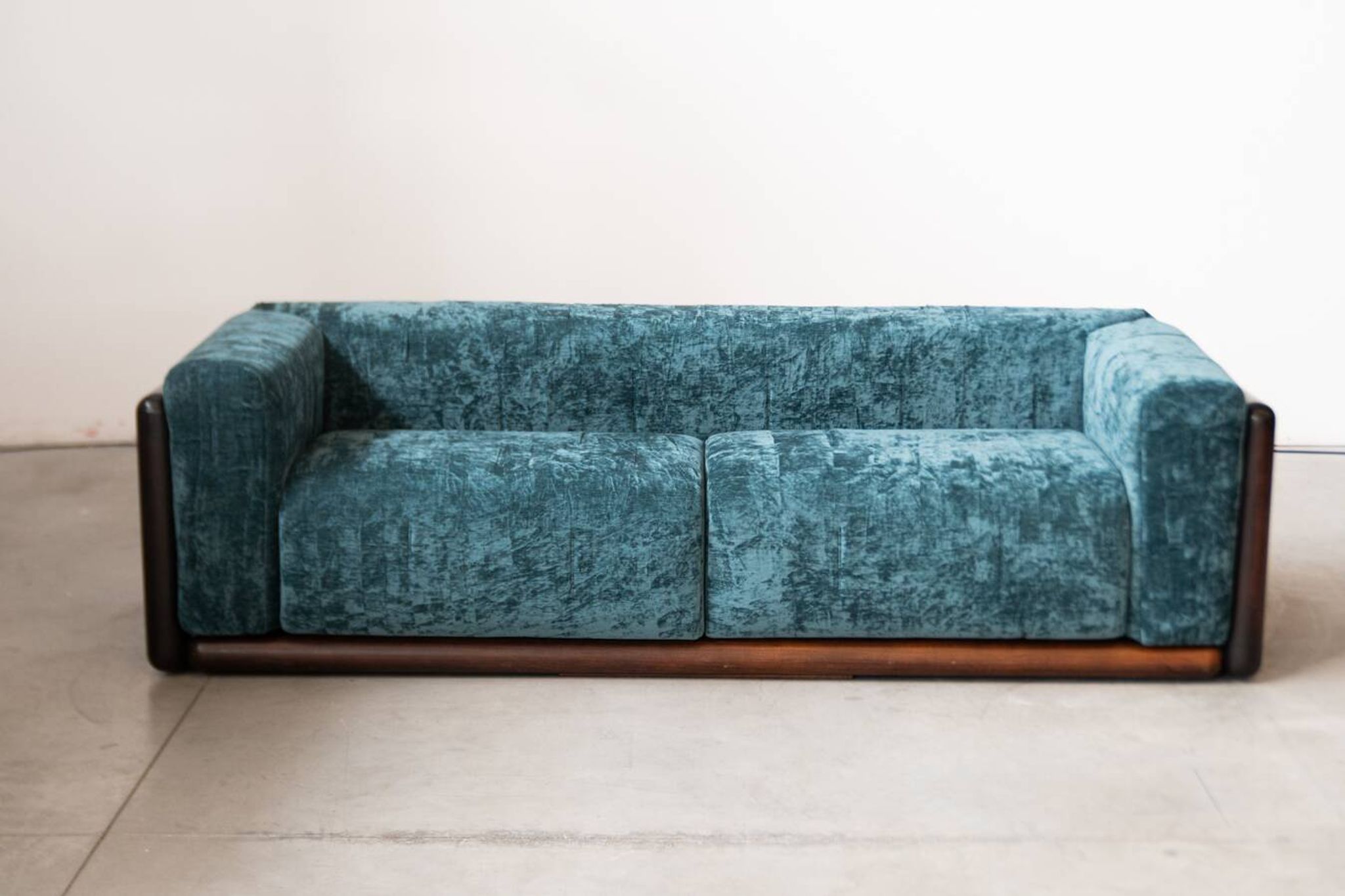 Iconic Carlo Scarpa "Cornaro" Sofa Set for Gavina, 1973