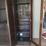 English mahogany library of the late nineteenth century