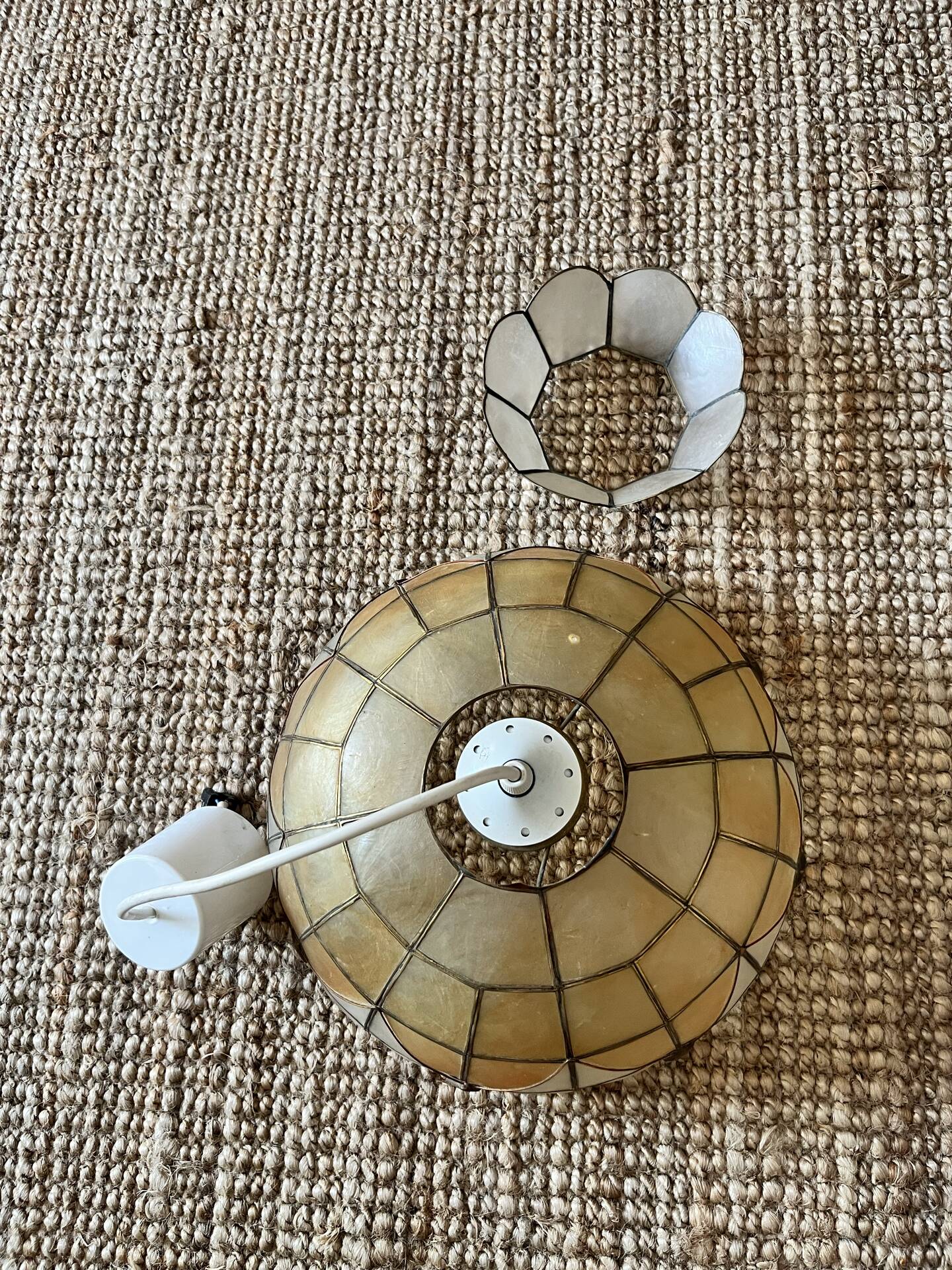 Mother-of-pearl pendant