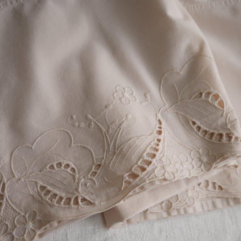 Swallow embroidery sheet, “nude” pink color