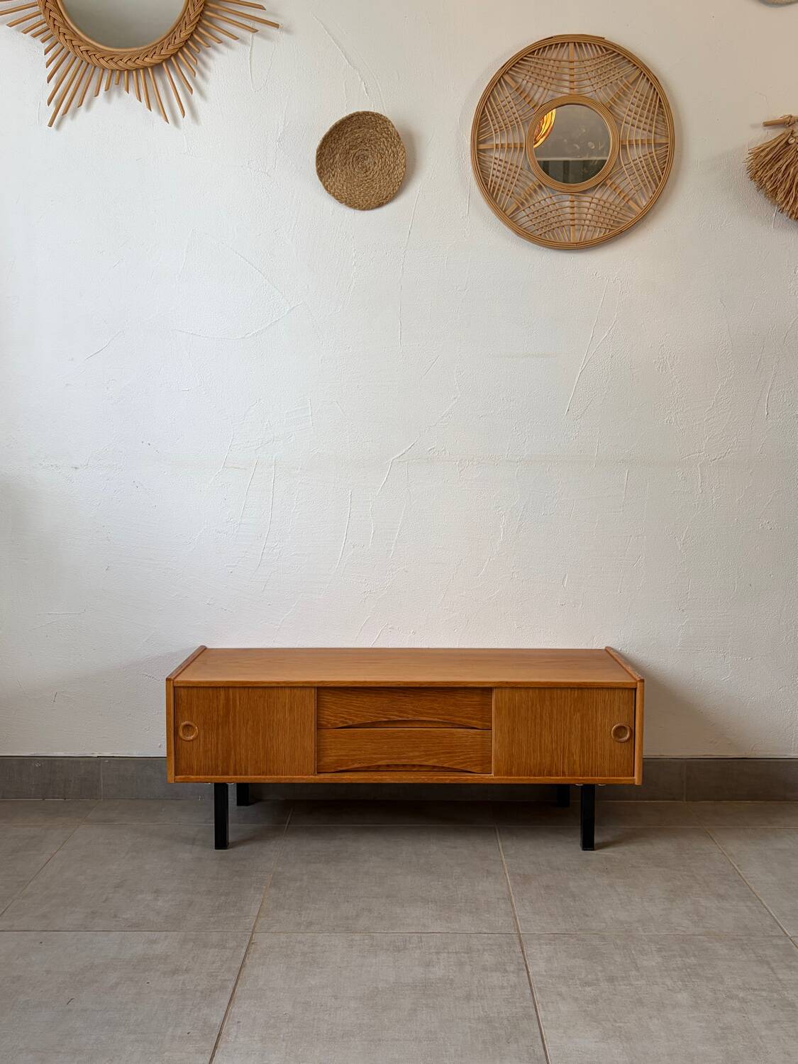 TV furniture / vintage mini sideboard