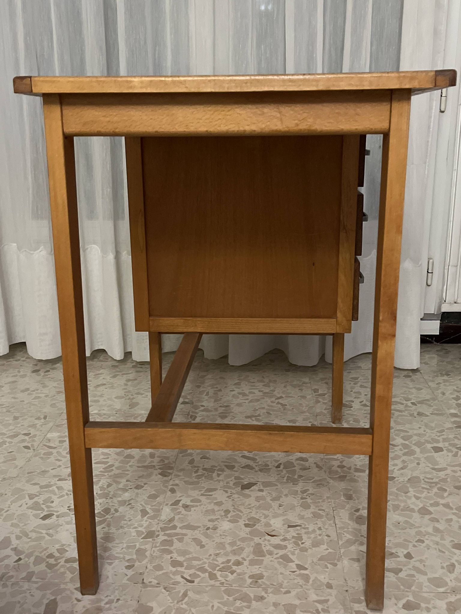 Bureau vintage en bois 1960