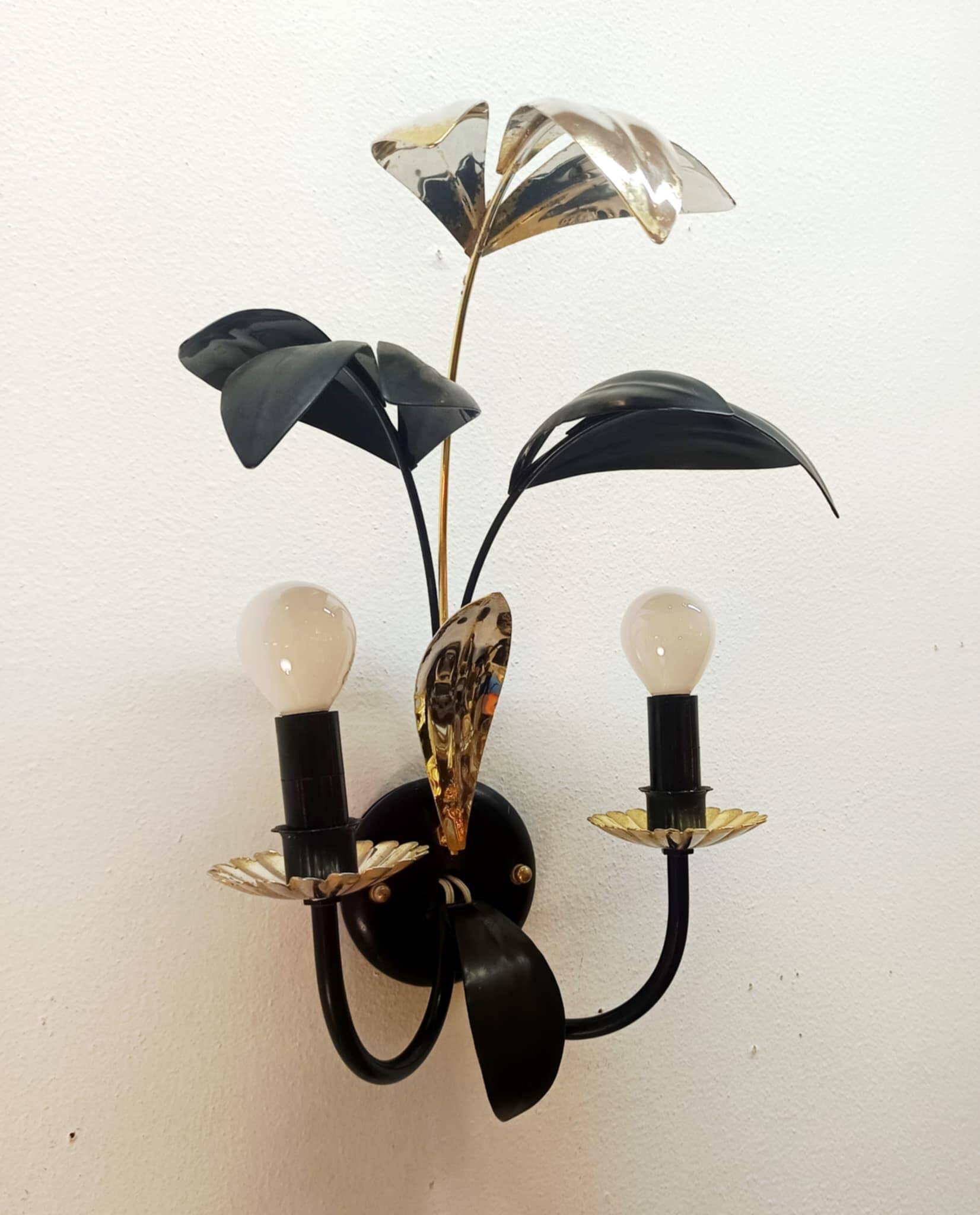 Black and gold Hollywood Regency leaf wall sconce