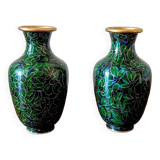 Paire de vases cloisonnés émaillés