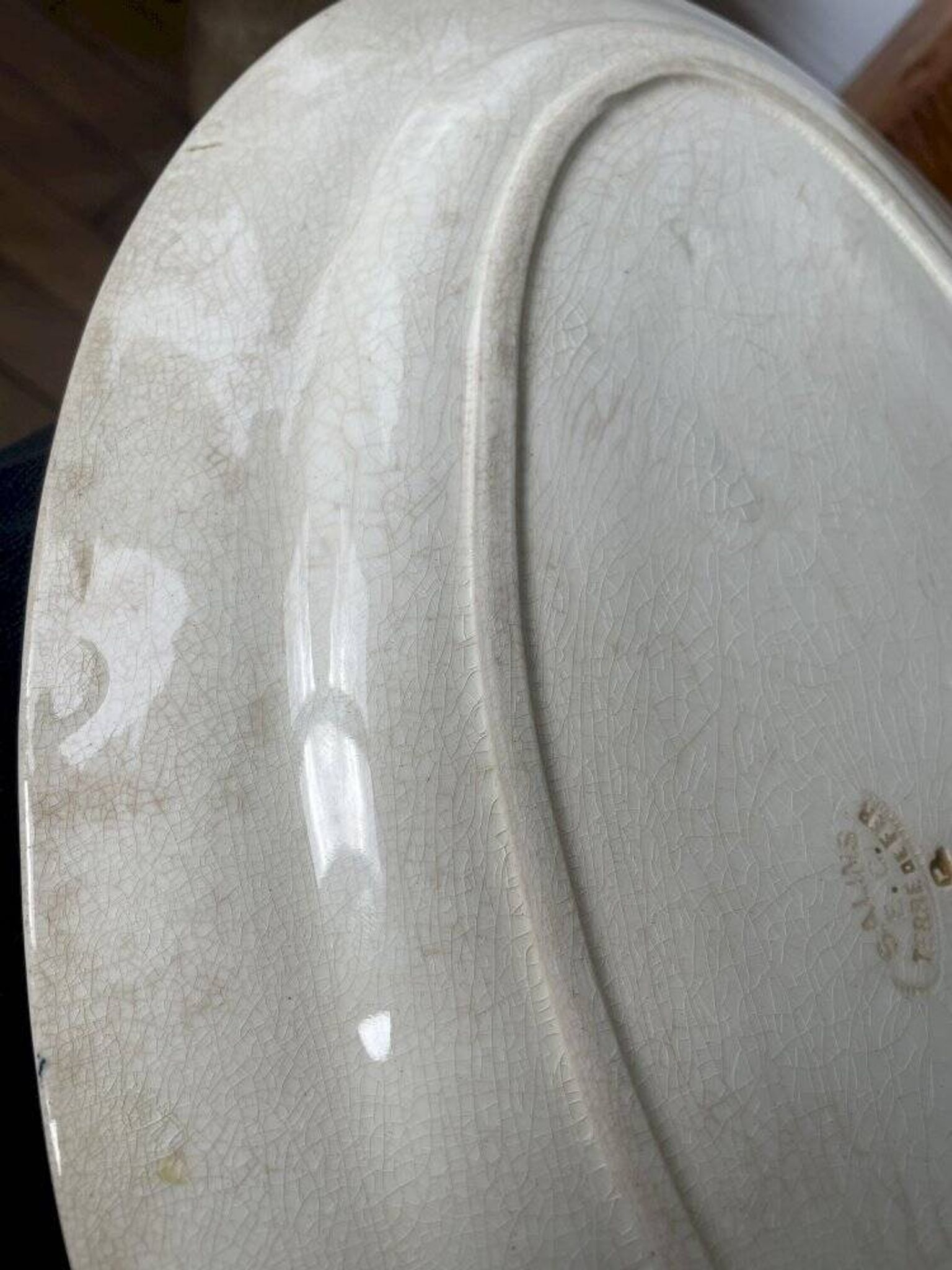 Plat de service ovale Salins en terre de fer