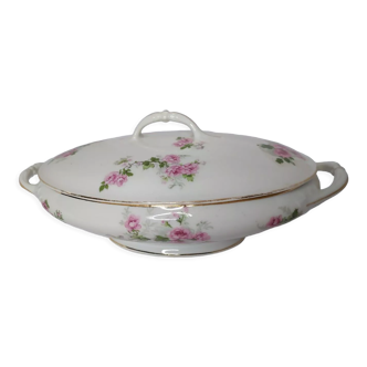 Porcelain tureen