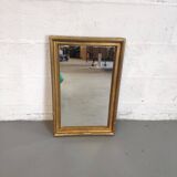 Rectangular mirror wall wall
