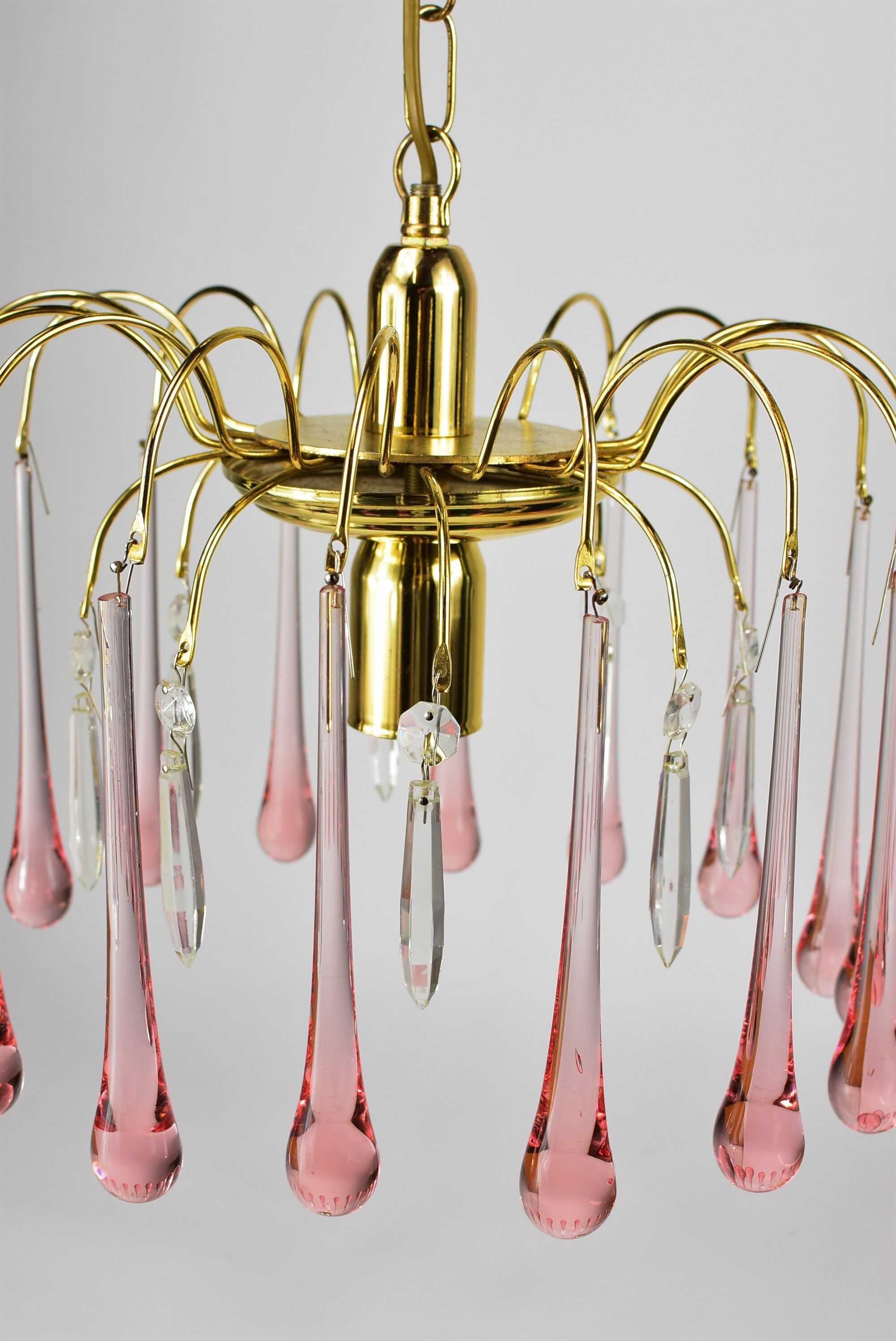 Chandelier pampilles pearl pink.