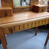 Art Deco hairdresser