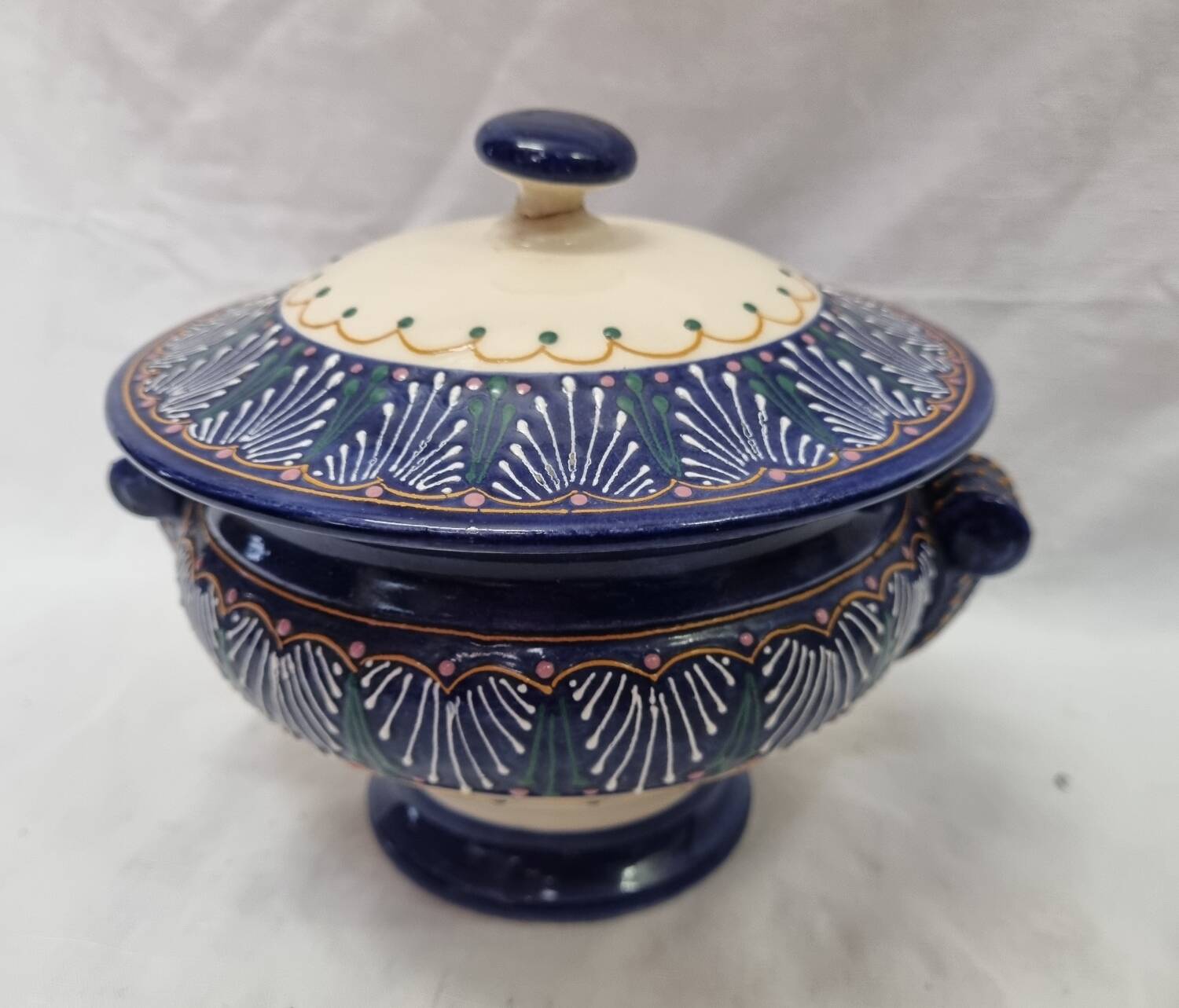 Henriot candy box, pearl model, mid-20th century