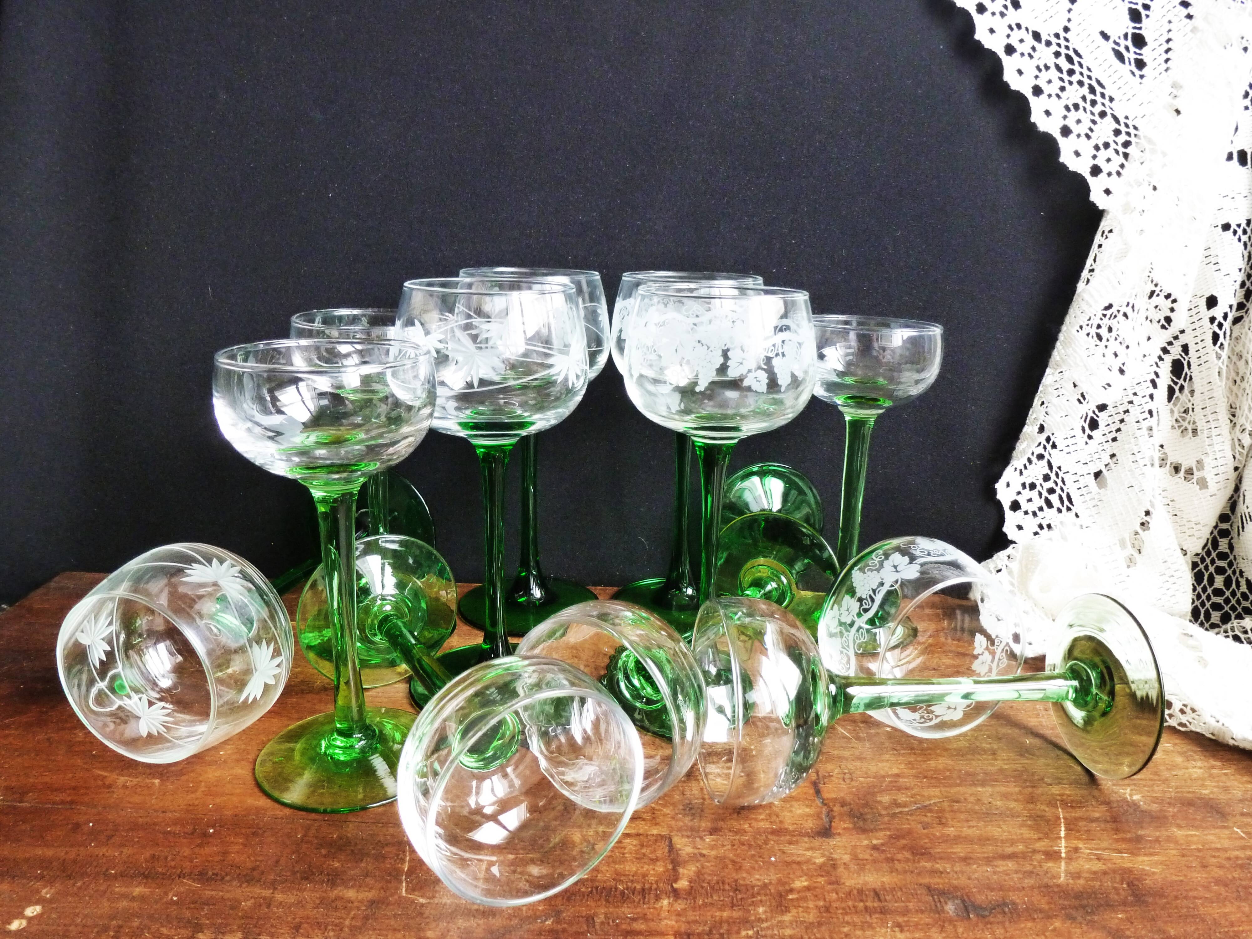 Alsace wine glasses, white wine glasses, green stemmed table glasses.