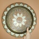 Decorative oriental plate