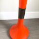 Cendrier sur pied orange vintage