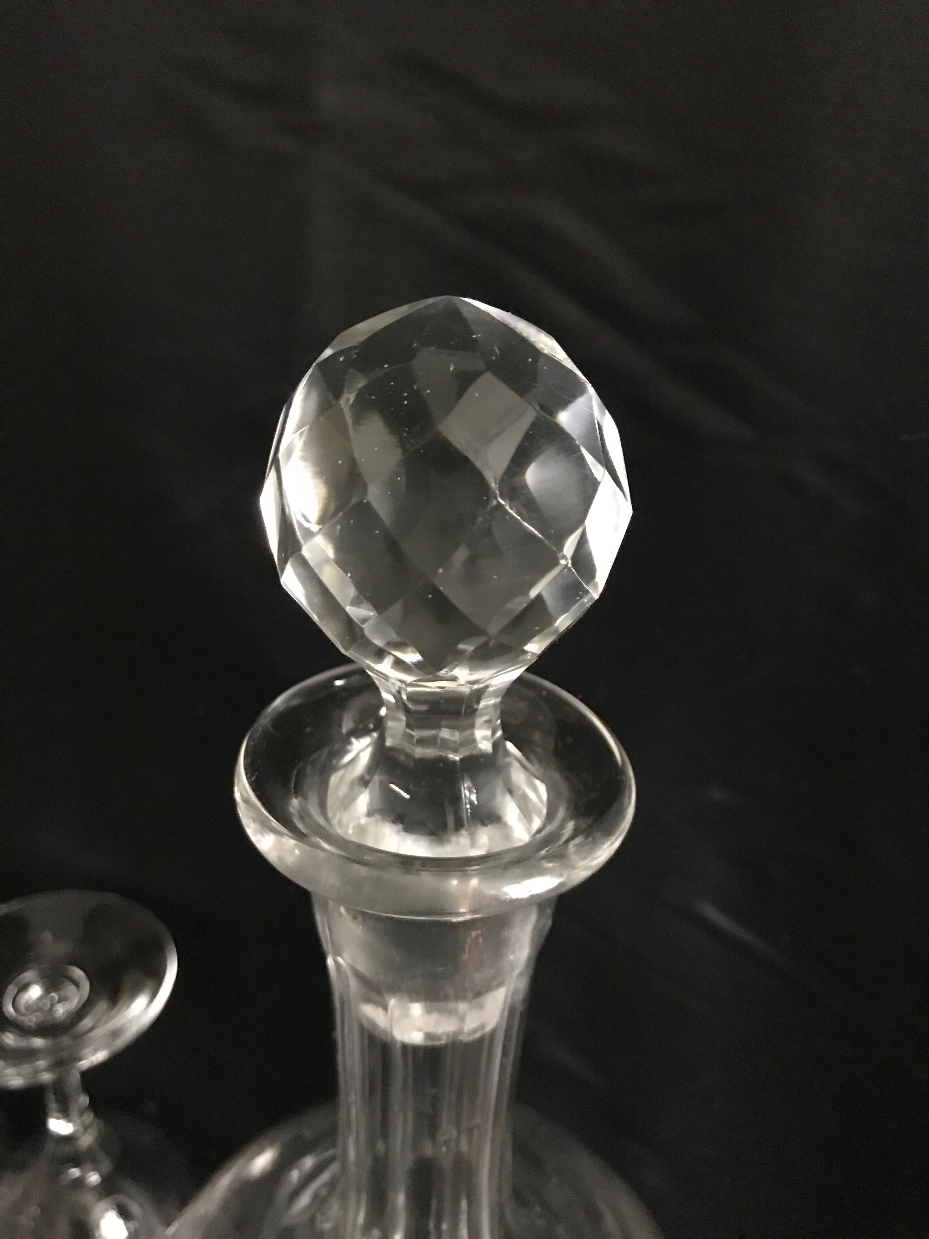 Set of 6 glasses and 1 carafe in style