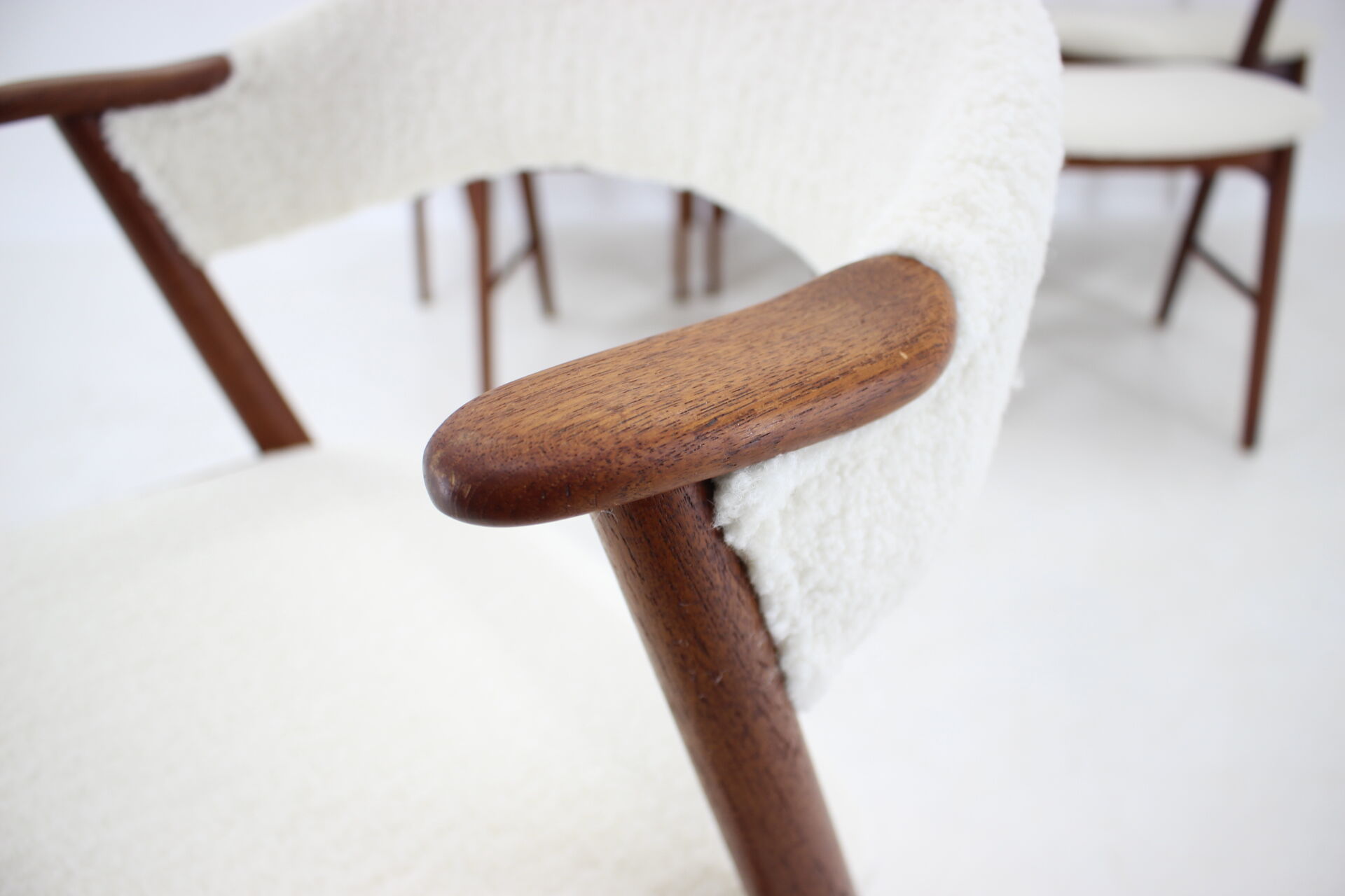 6 chairs in sheepskin fabric upholstery denmark