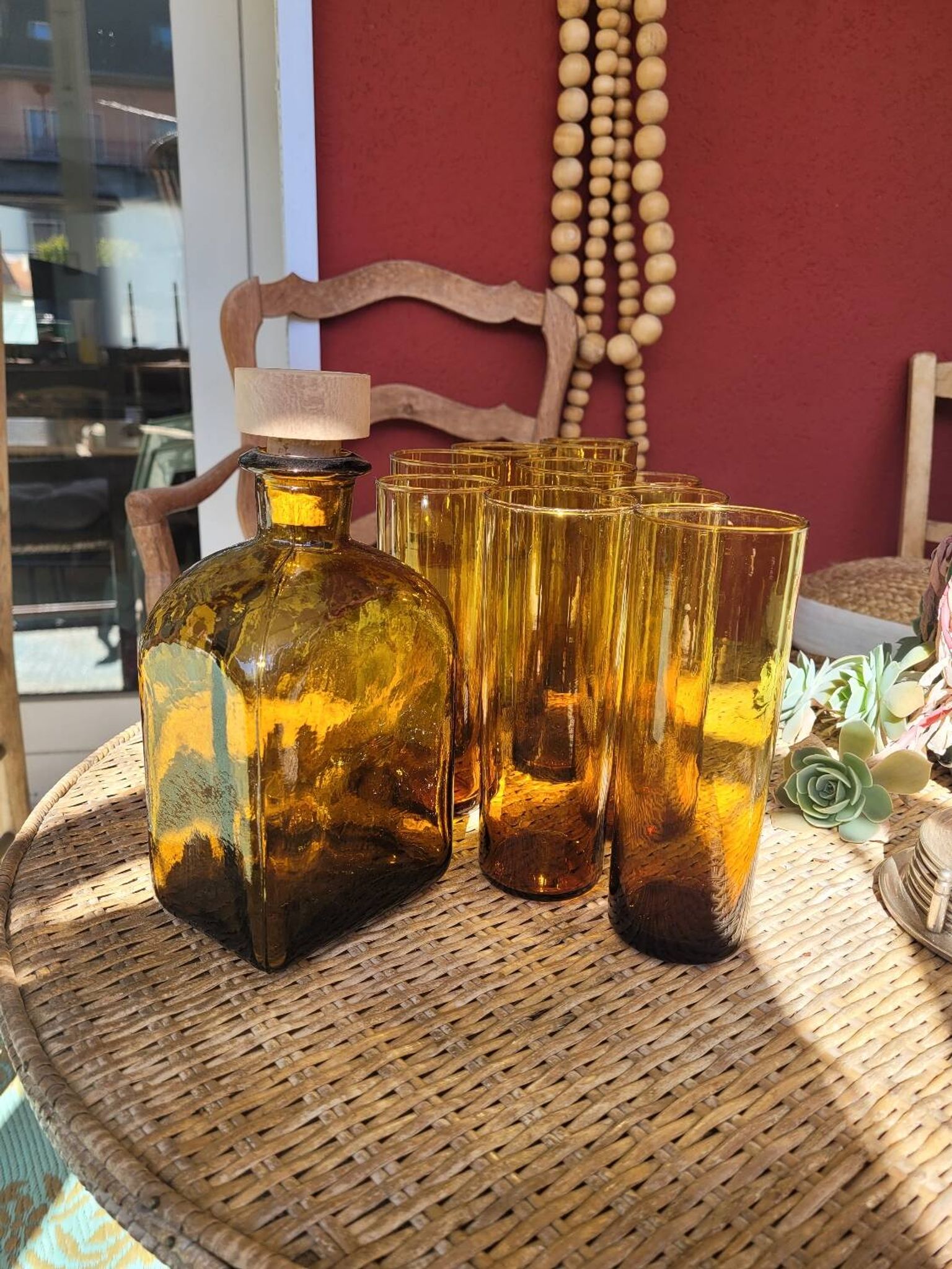 Service à boisson en verre ambré