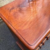 Victorian English commode in solid wood