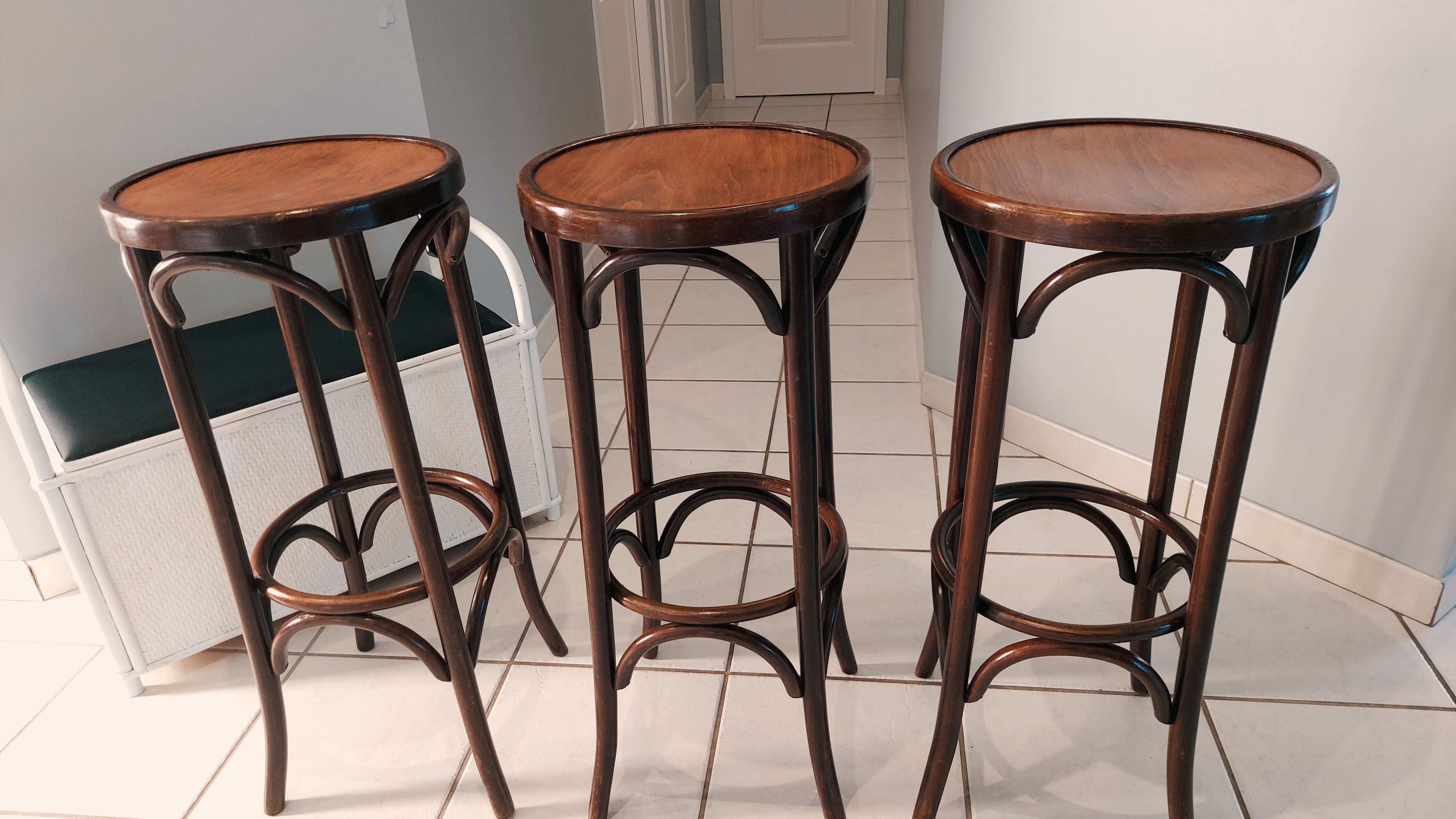 Lot 3 stools of bistrot bar vintage 1960s