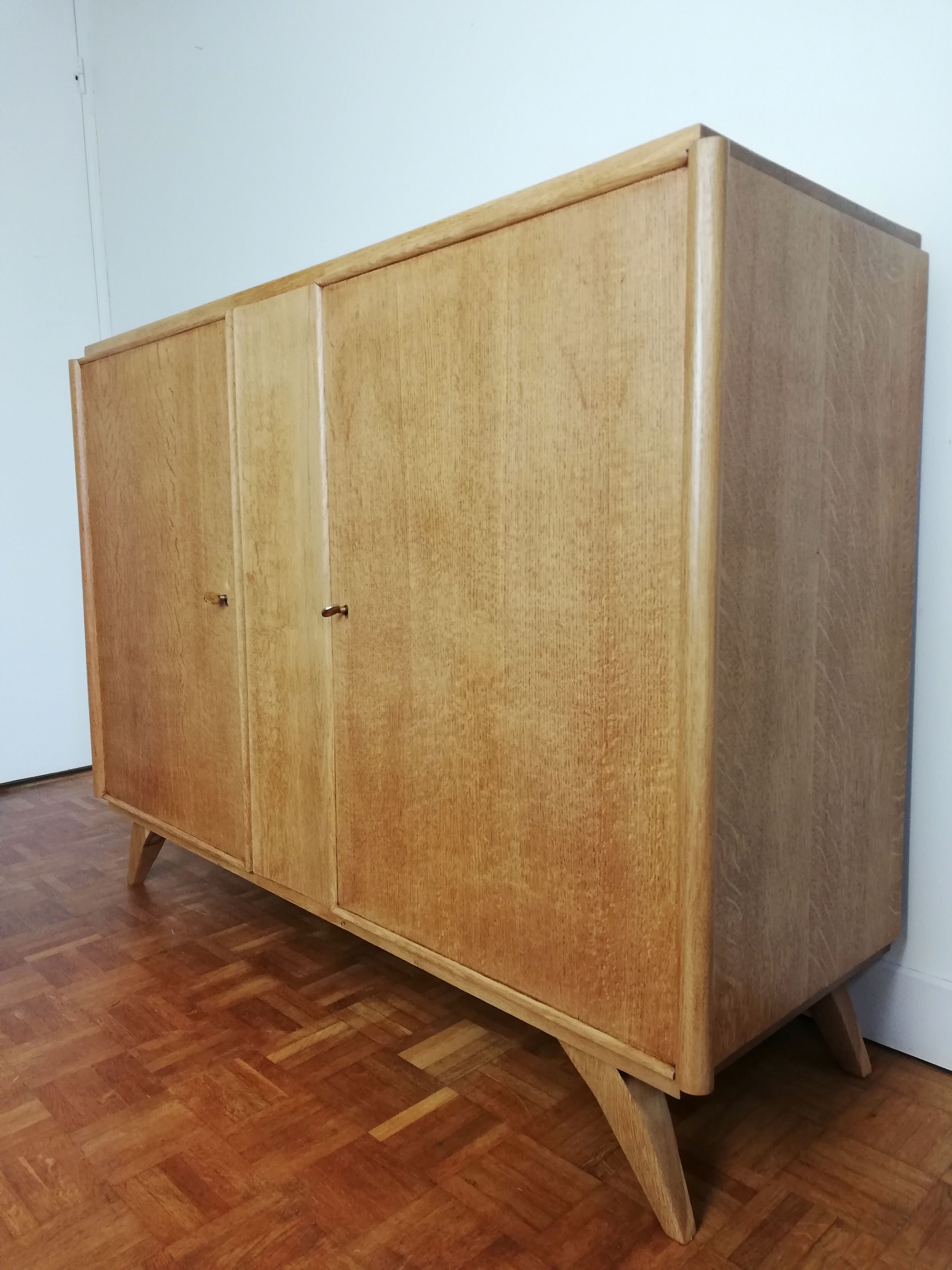 Buffet in solid oak, 50s