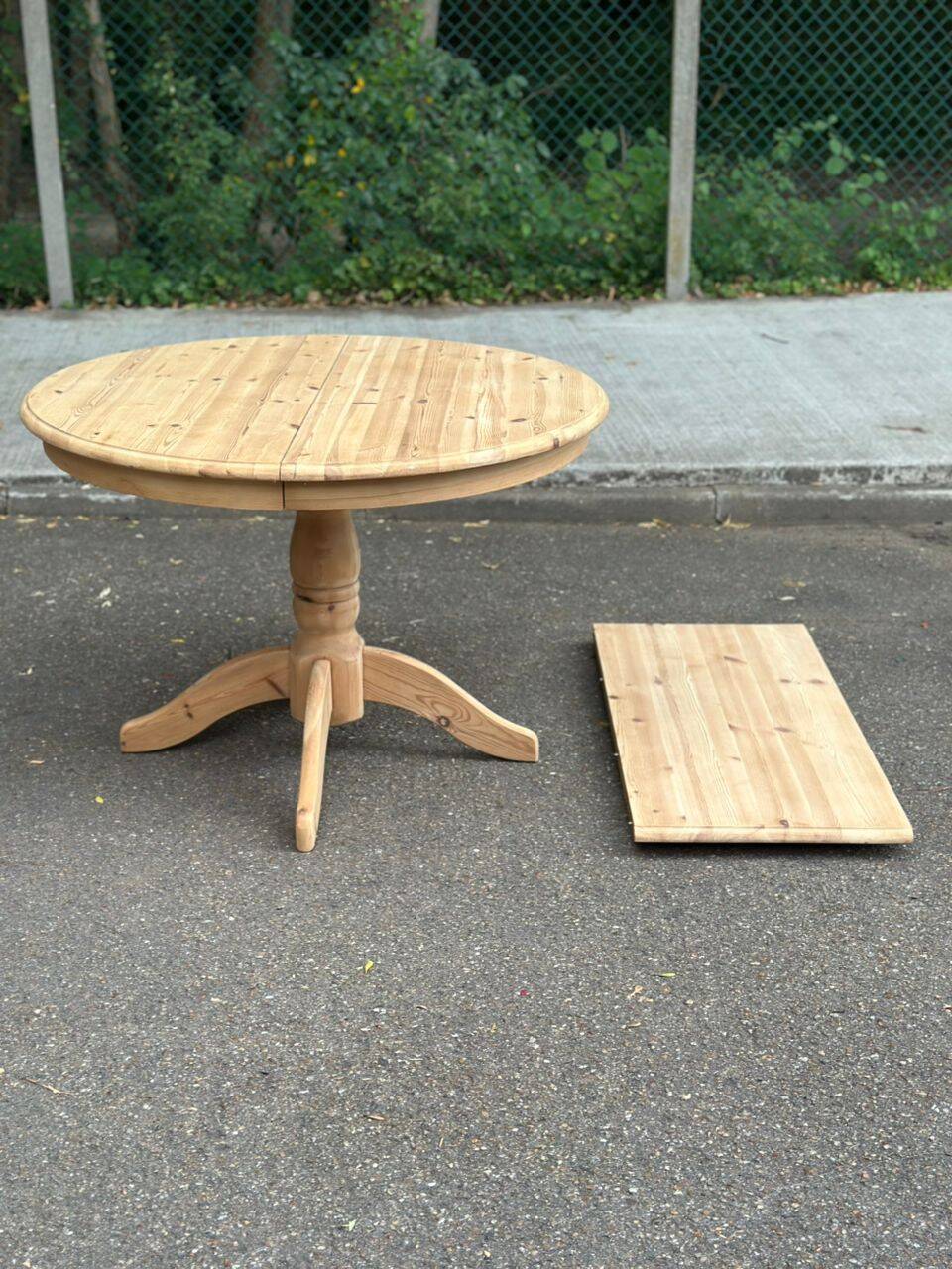Table de repas ronde extensible en bois massif brut