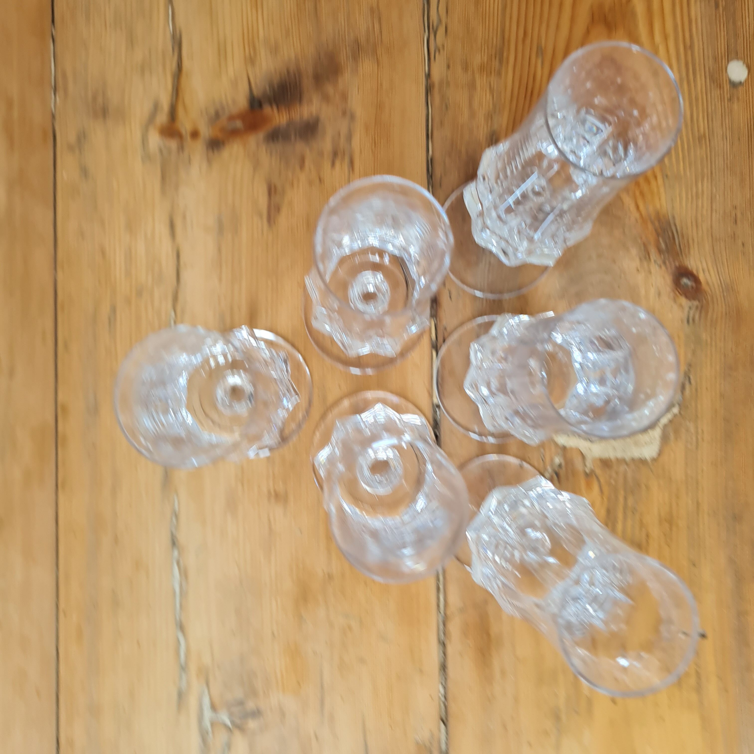 Service of 6 vintage crystal champagne flutes