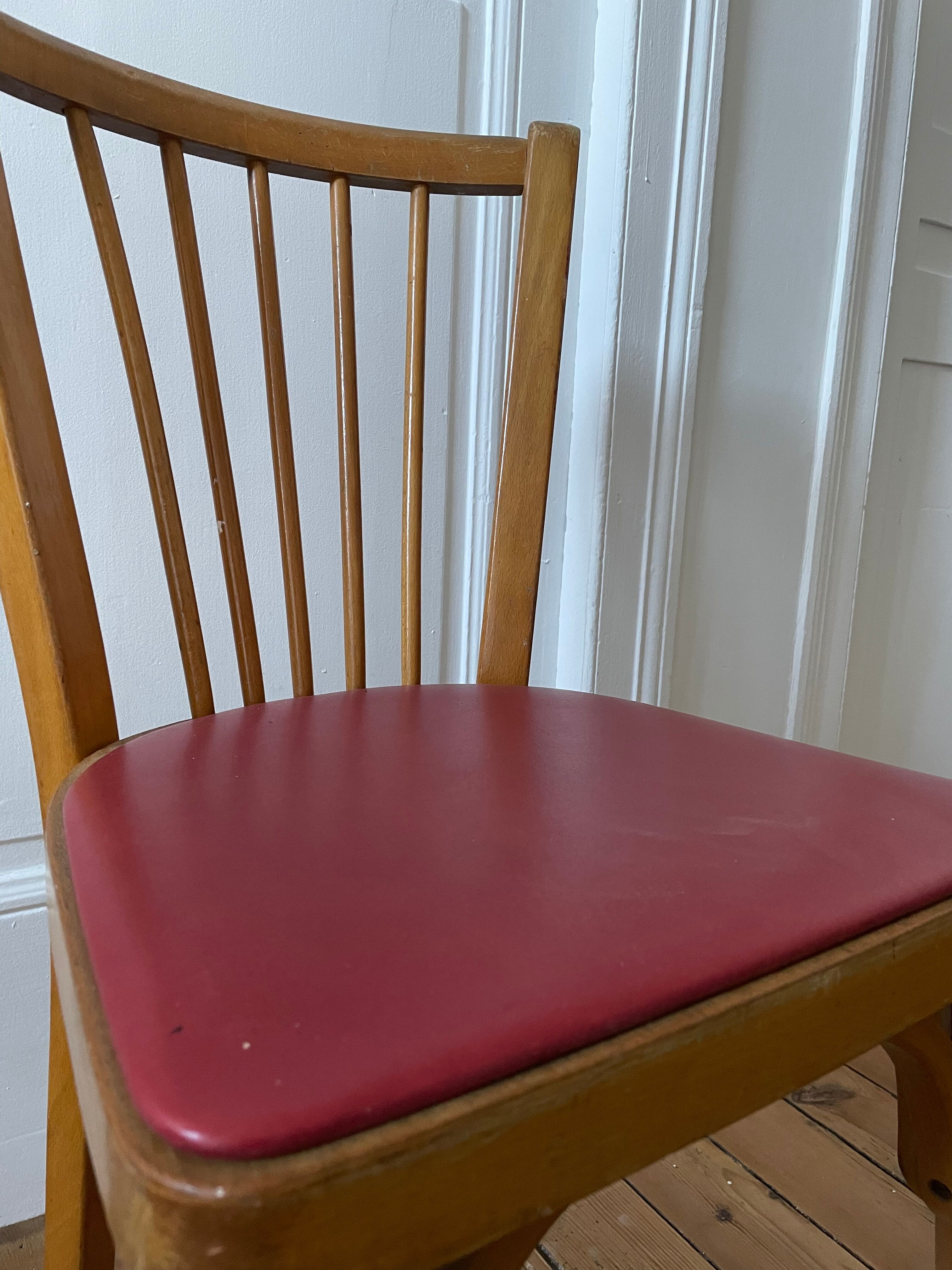 6 chaises de bistrot Baumann en bois et skaï