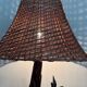 Lampe en bois sculpté figurant une fleur, années 60