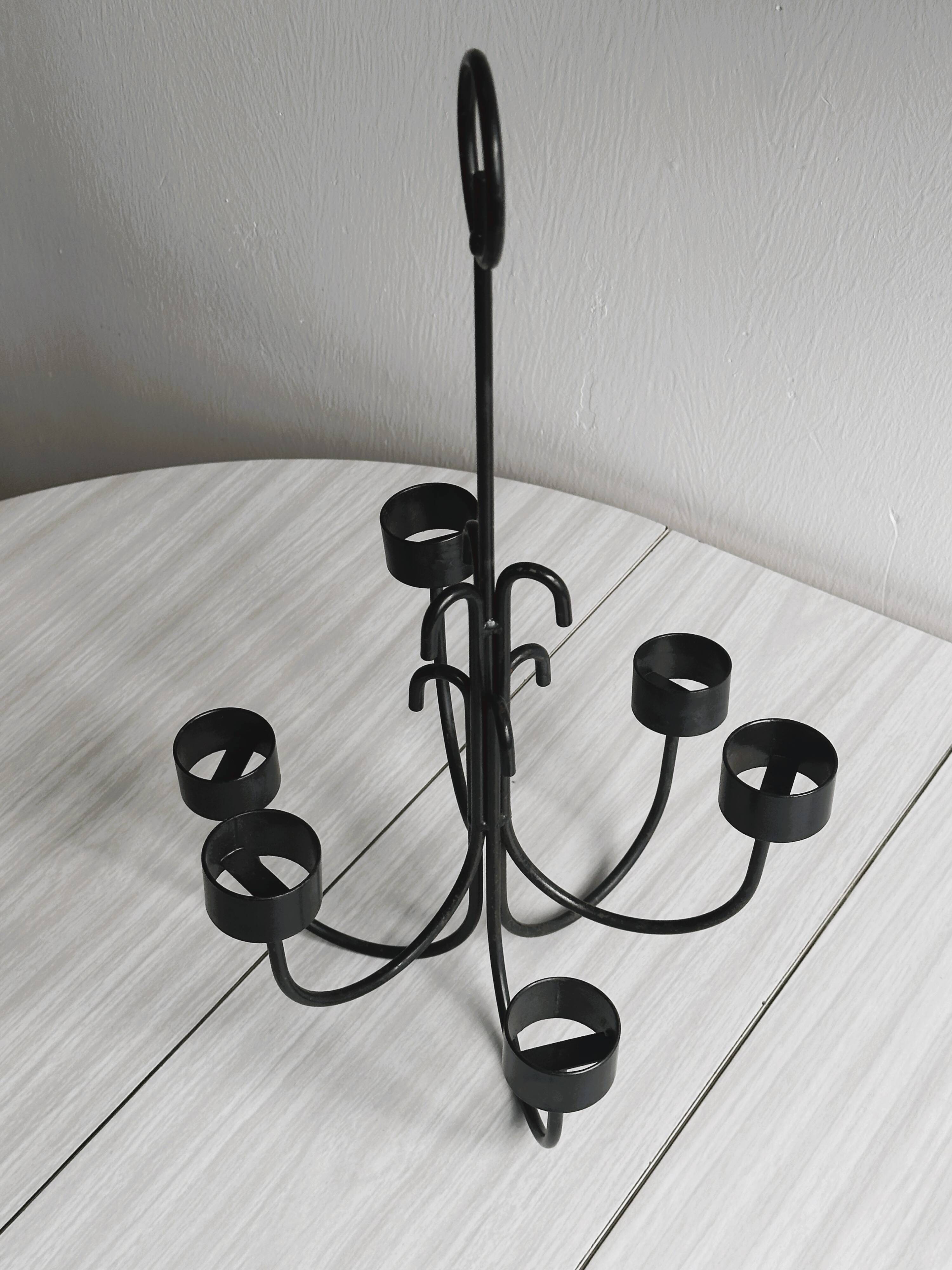 Black metal pendant chandelier.